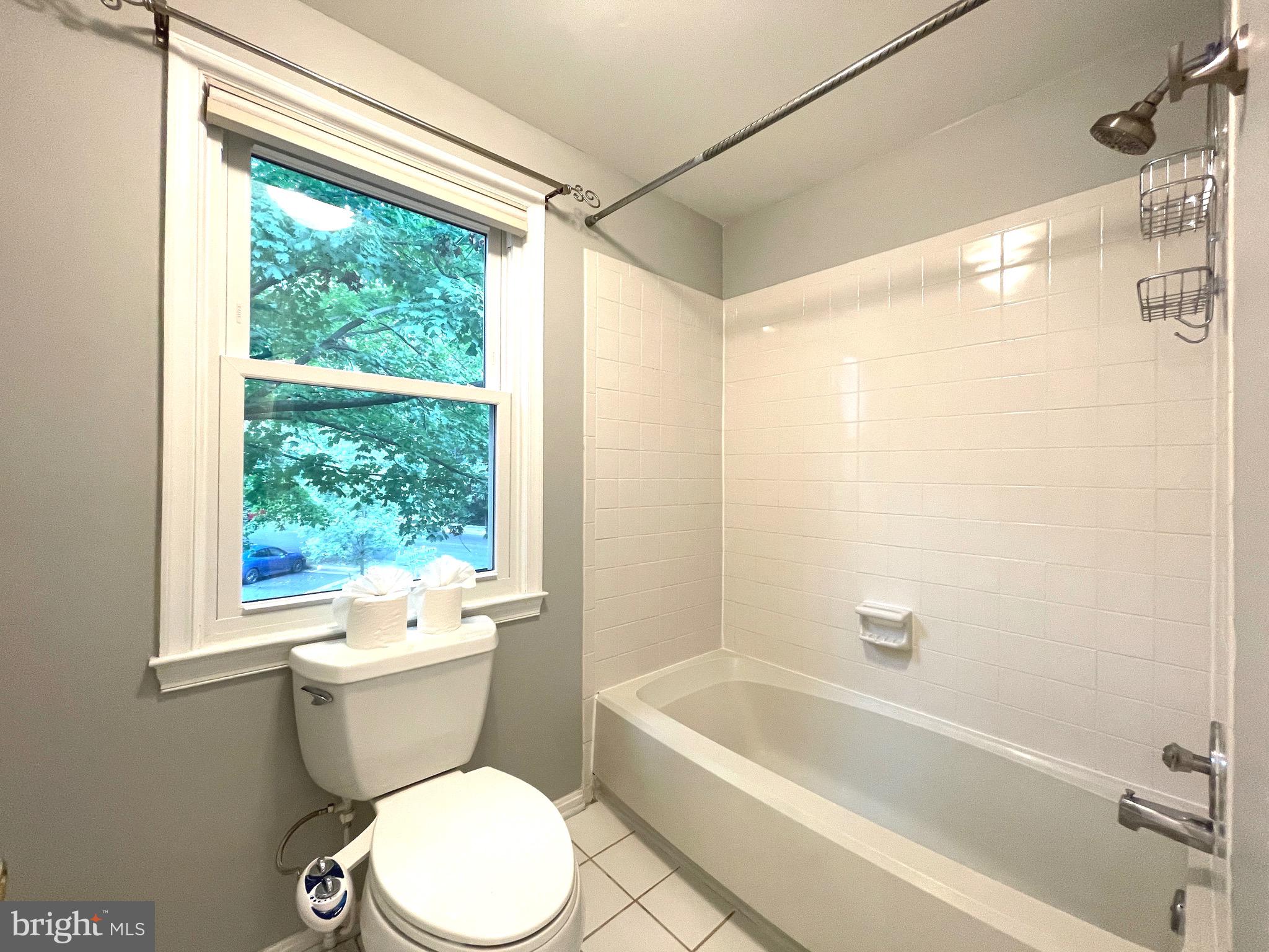 RESTON - Residential Lease