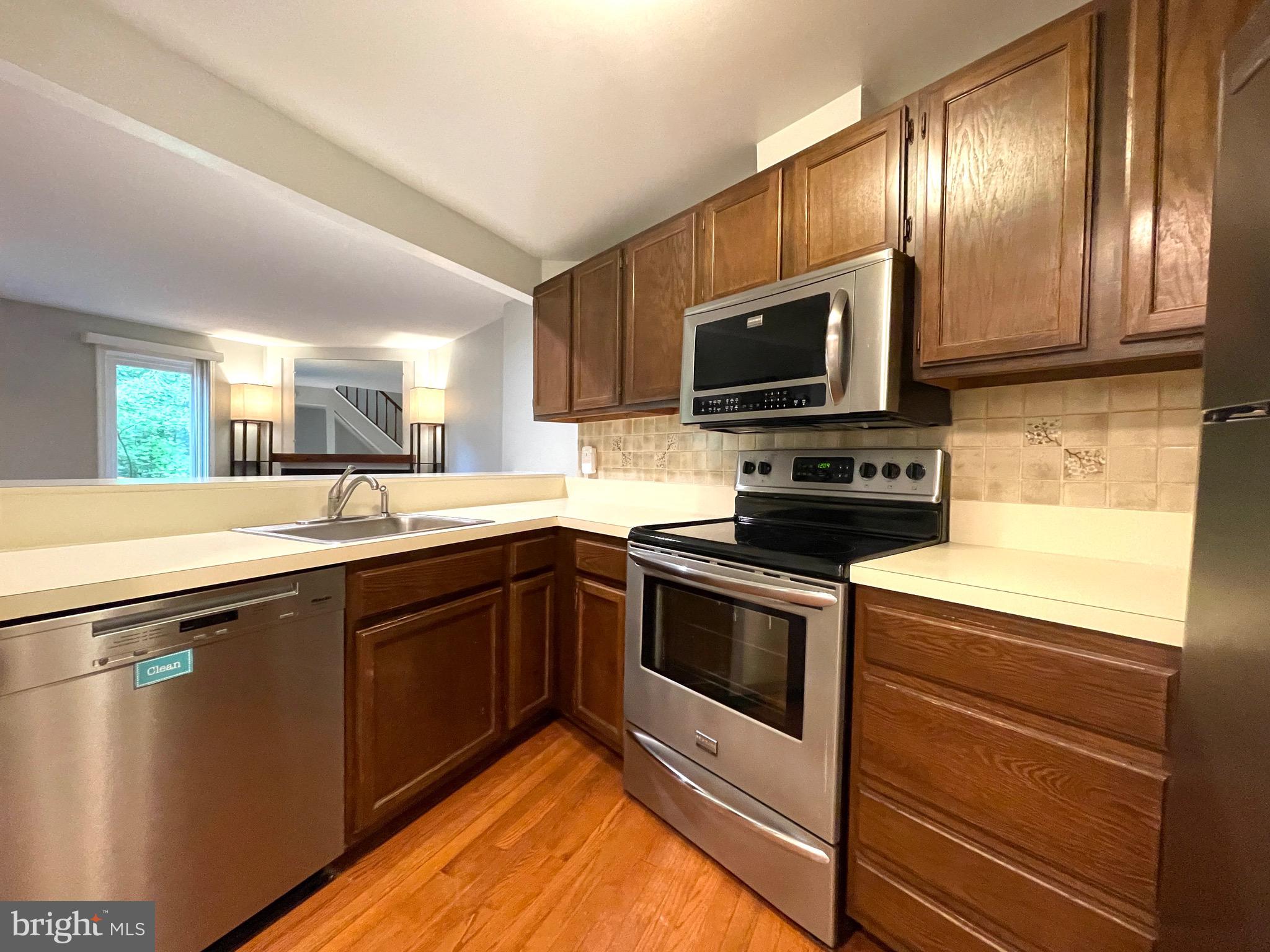 RESTON - Residential Lease