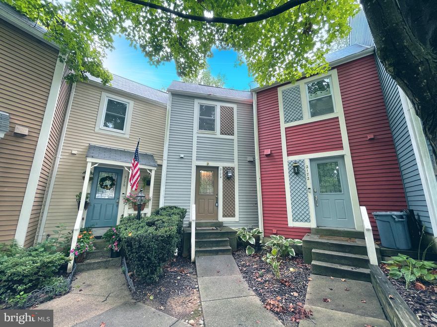 Beautiful 2 bedroom and 2.5 bathroom townhome in quiet and beautiful wooded neighborhood. Open floor plan, spacious deck on the main level, large upstairs loft style main bedroom. Finished walk-out basement with sliding doors. Close to the lakes, trails, pools, shopping, Reston Town Center, Dulles Toll Road and Reston Wiehle Metro. Pets case by case.