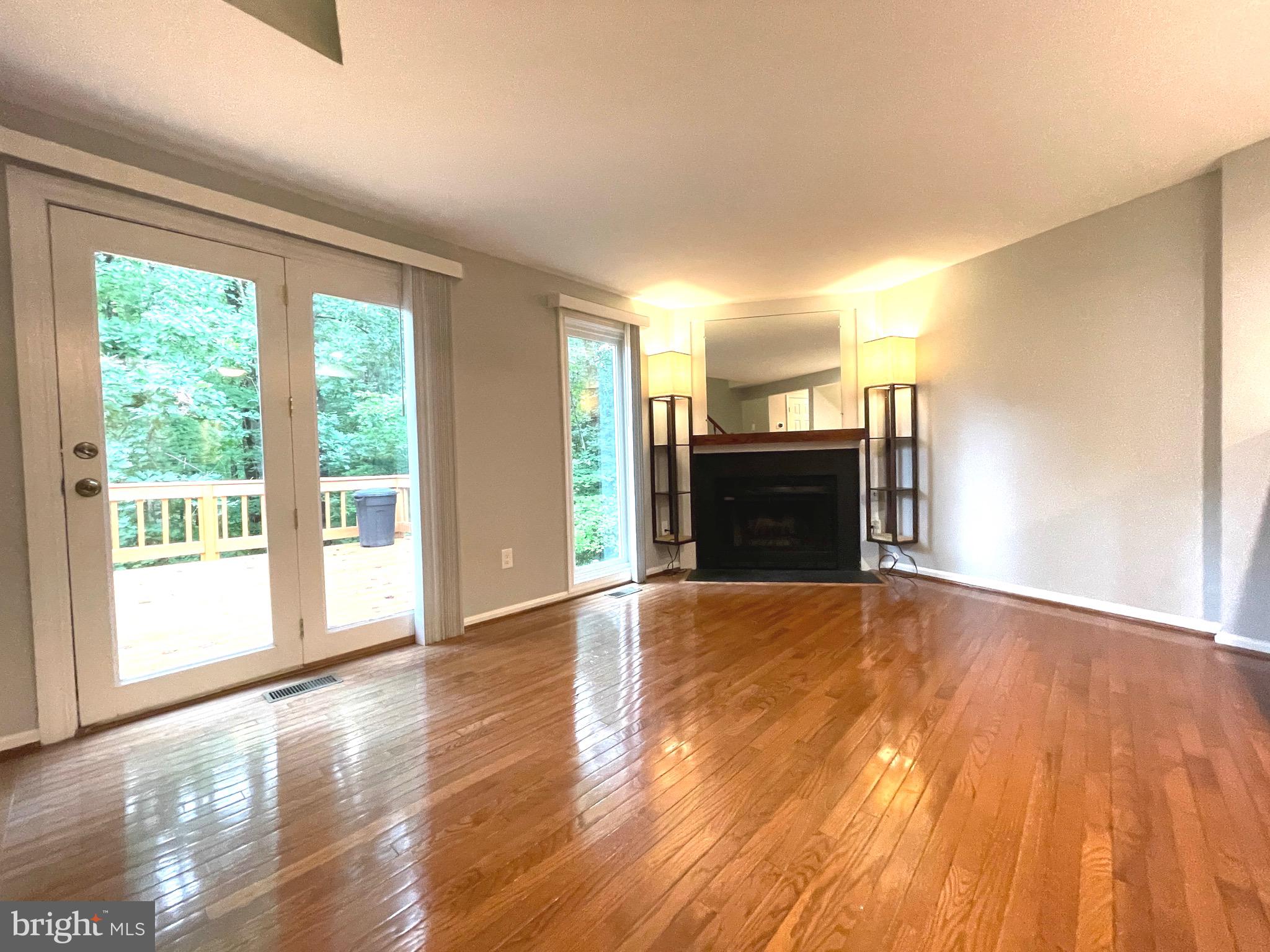 RESTON - Residential Lease