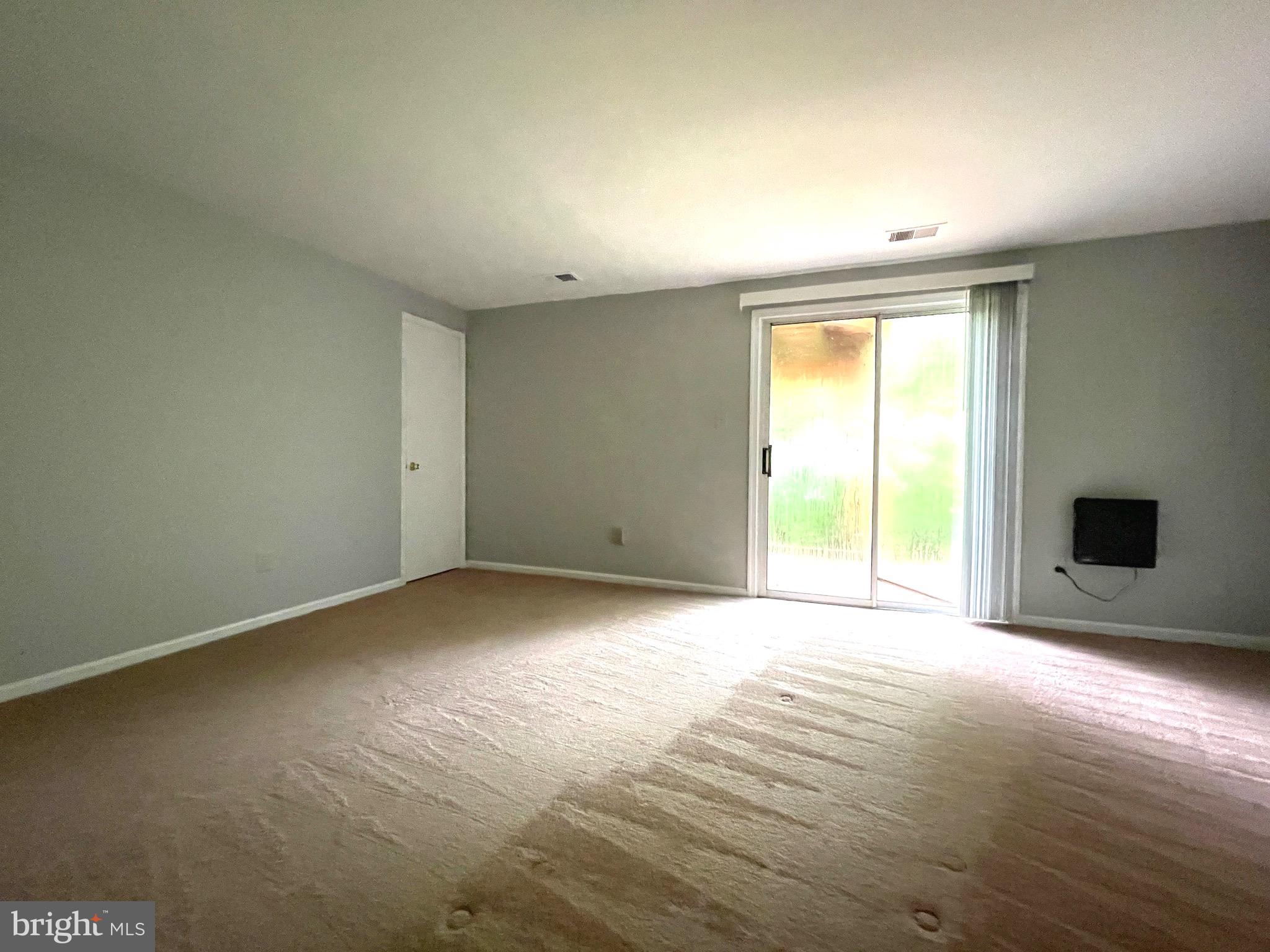 RESTON - Residential Lease