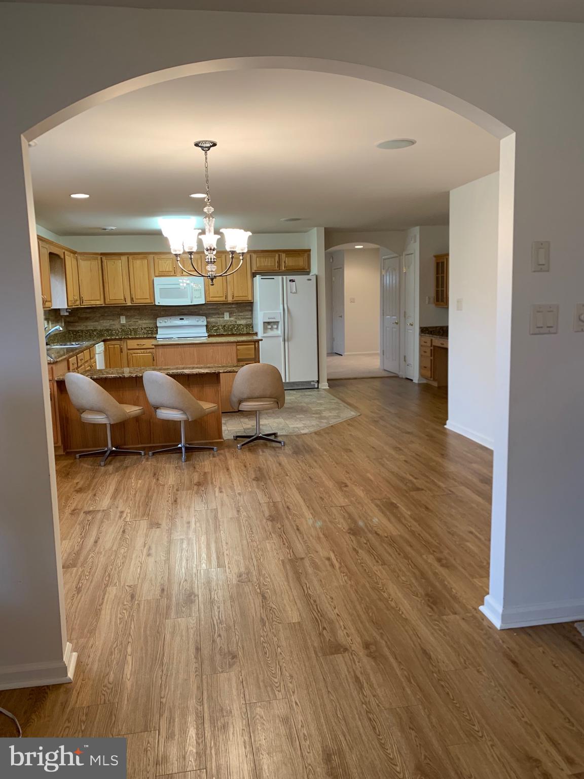 EMERALD POINTE - Residential