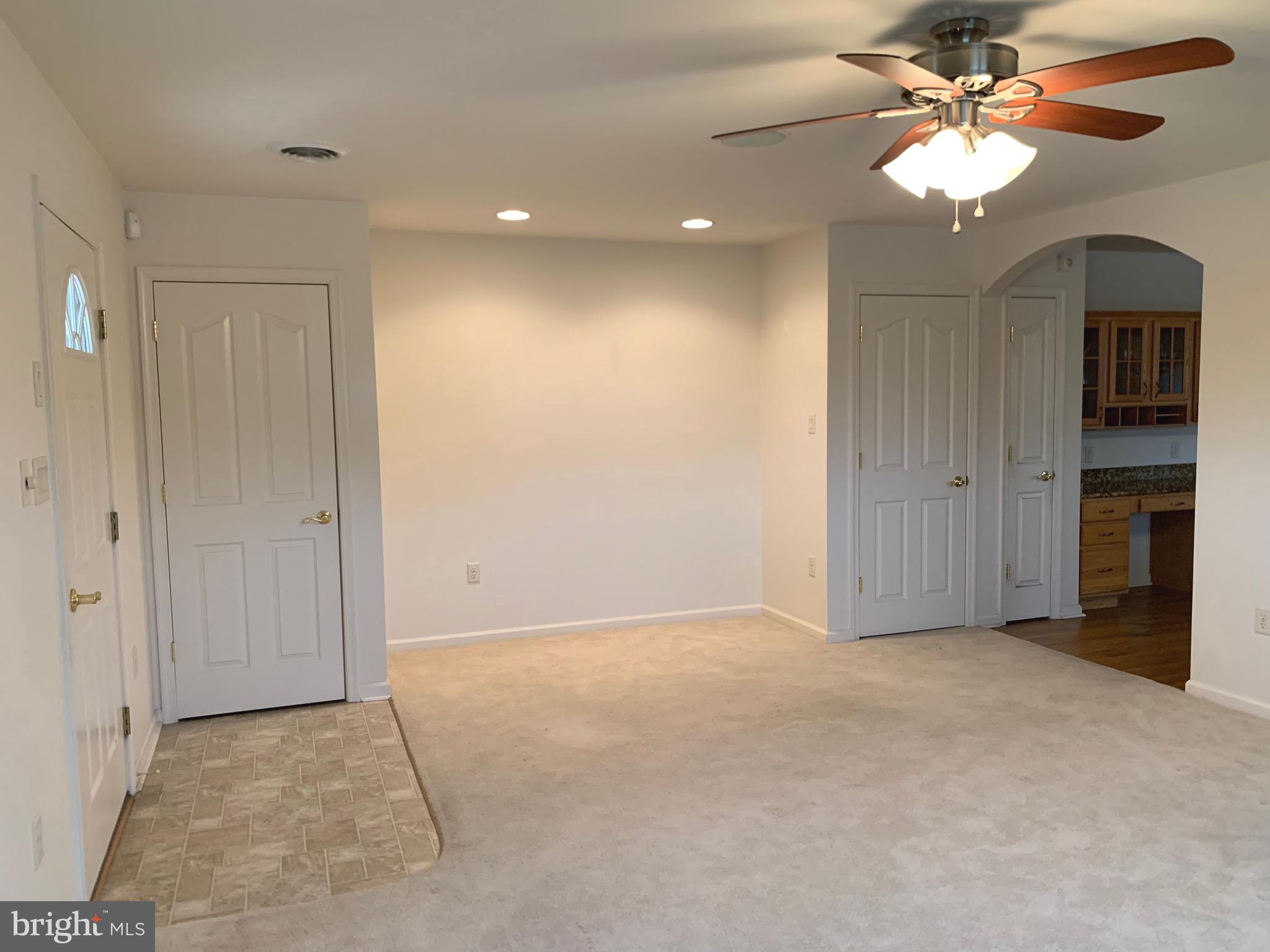 EMERALD POINTE - Residential