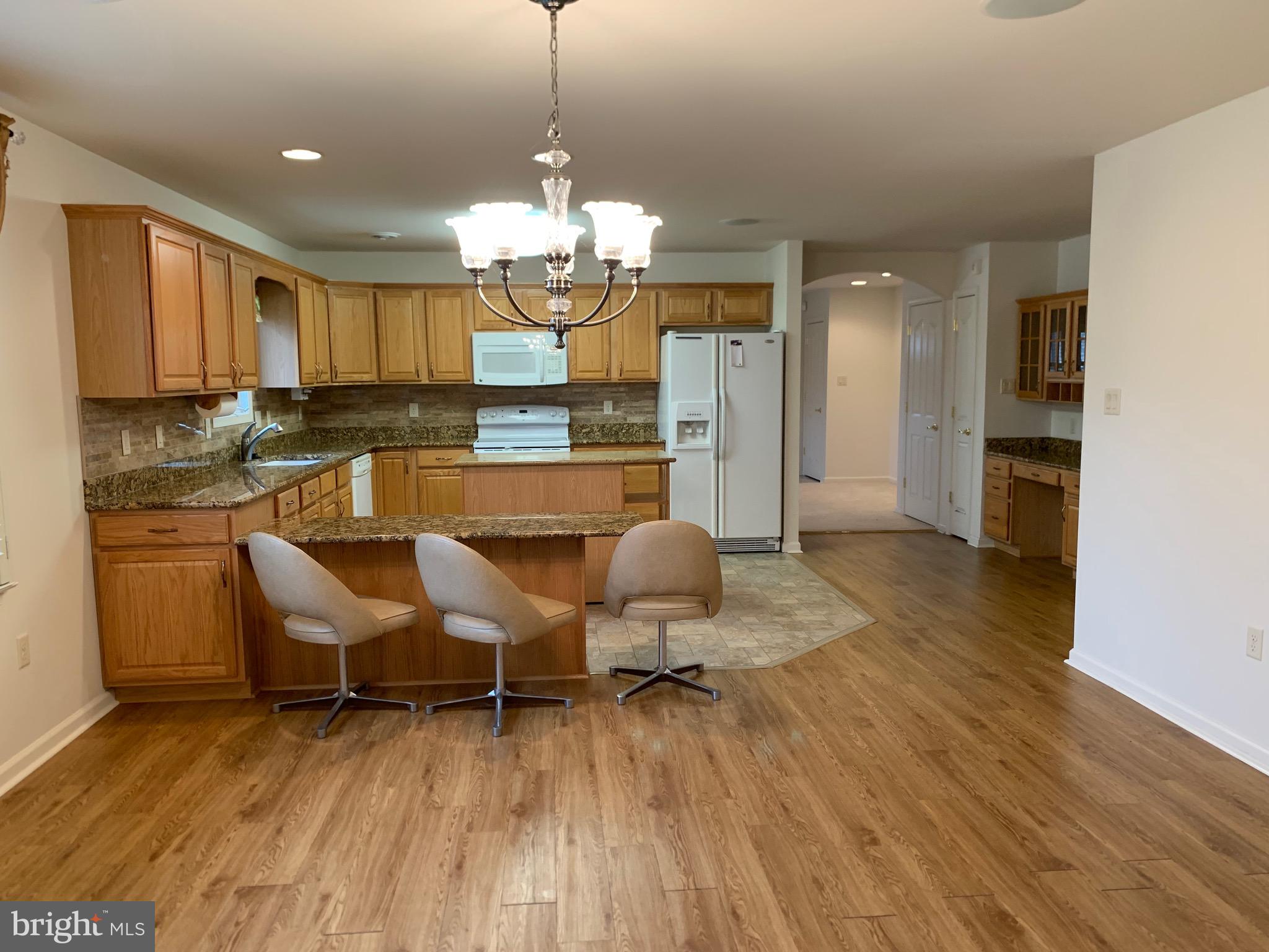 EMERALD POINTE - Residential