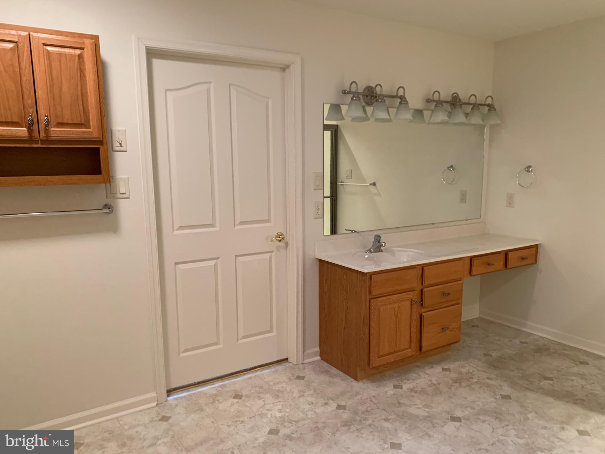 EMERALD POINTE - Residential