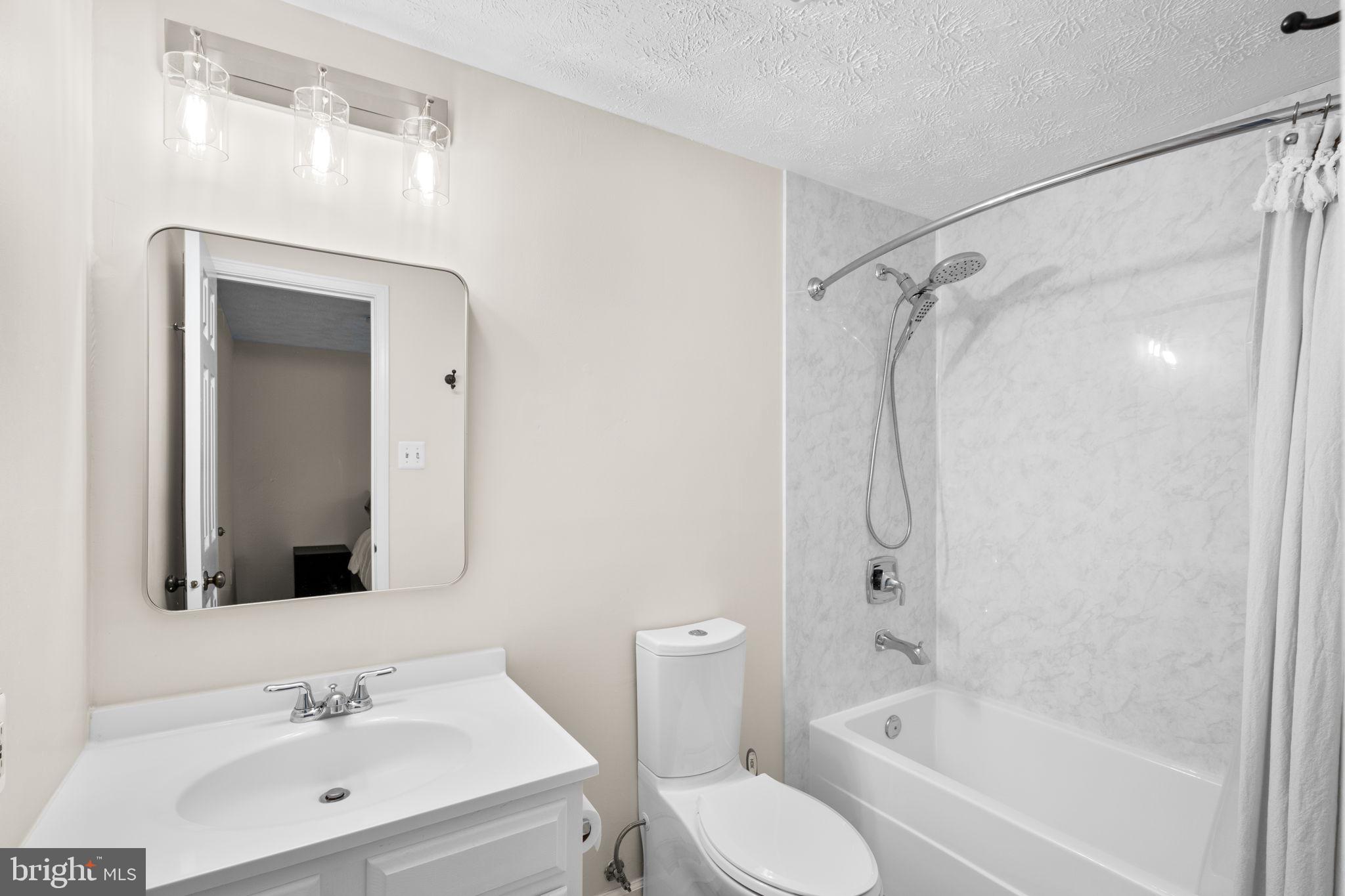 ORCHARD HILL - Residential