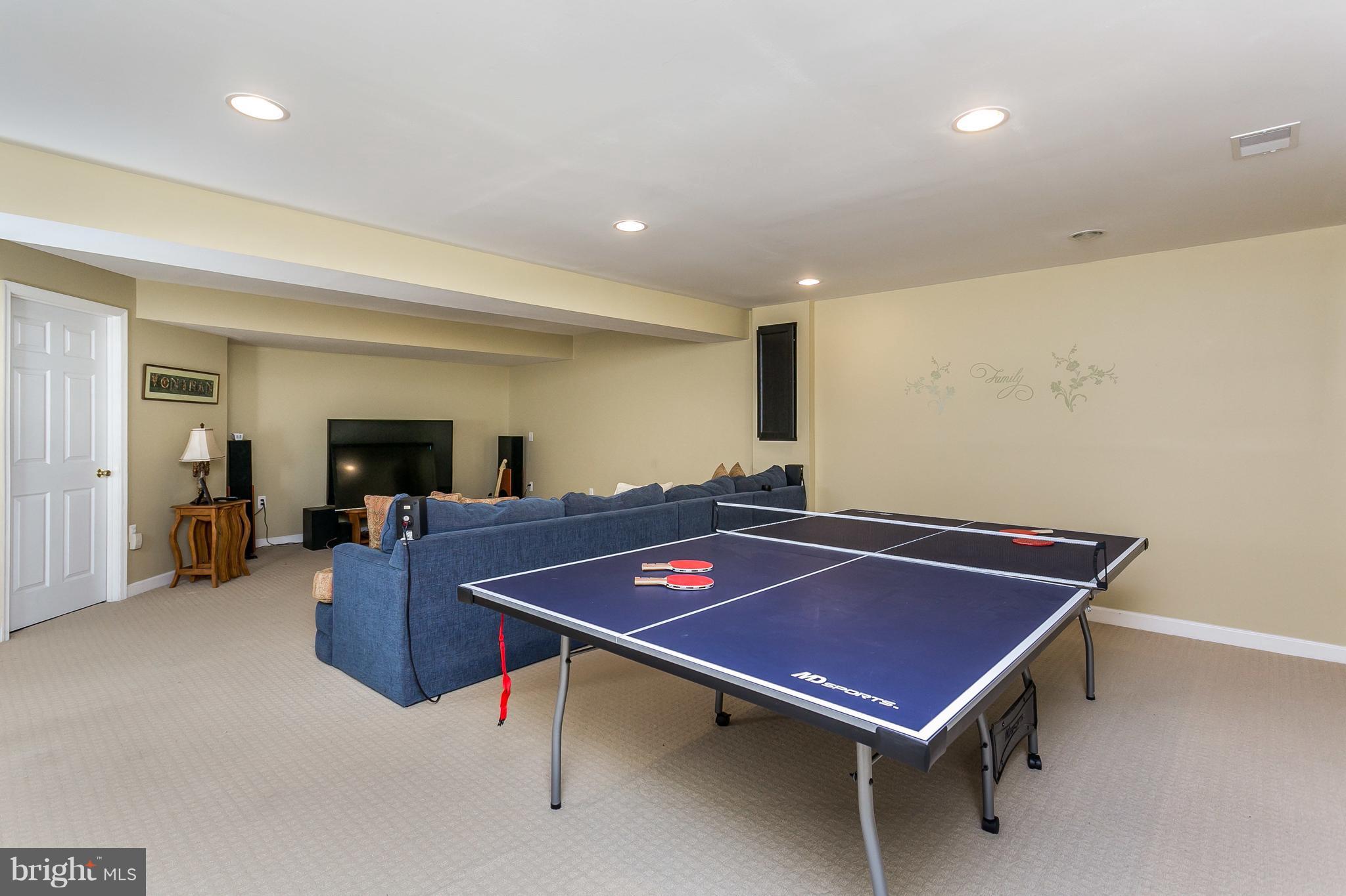 PERRY HALL MEADOWS - Residential