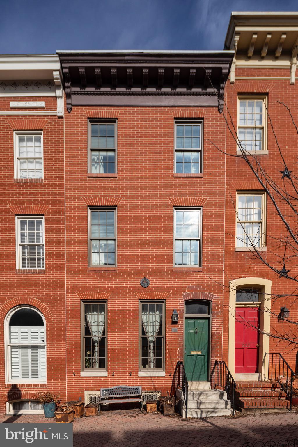 FEDERAL HILL HISTORIC DISTRICT - Residential Lease