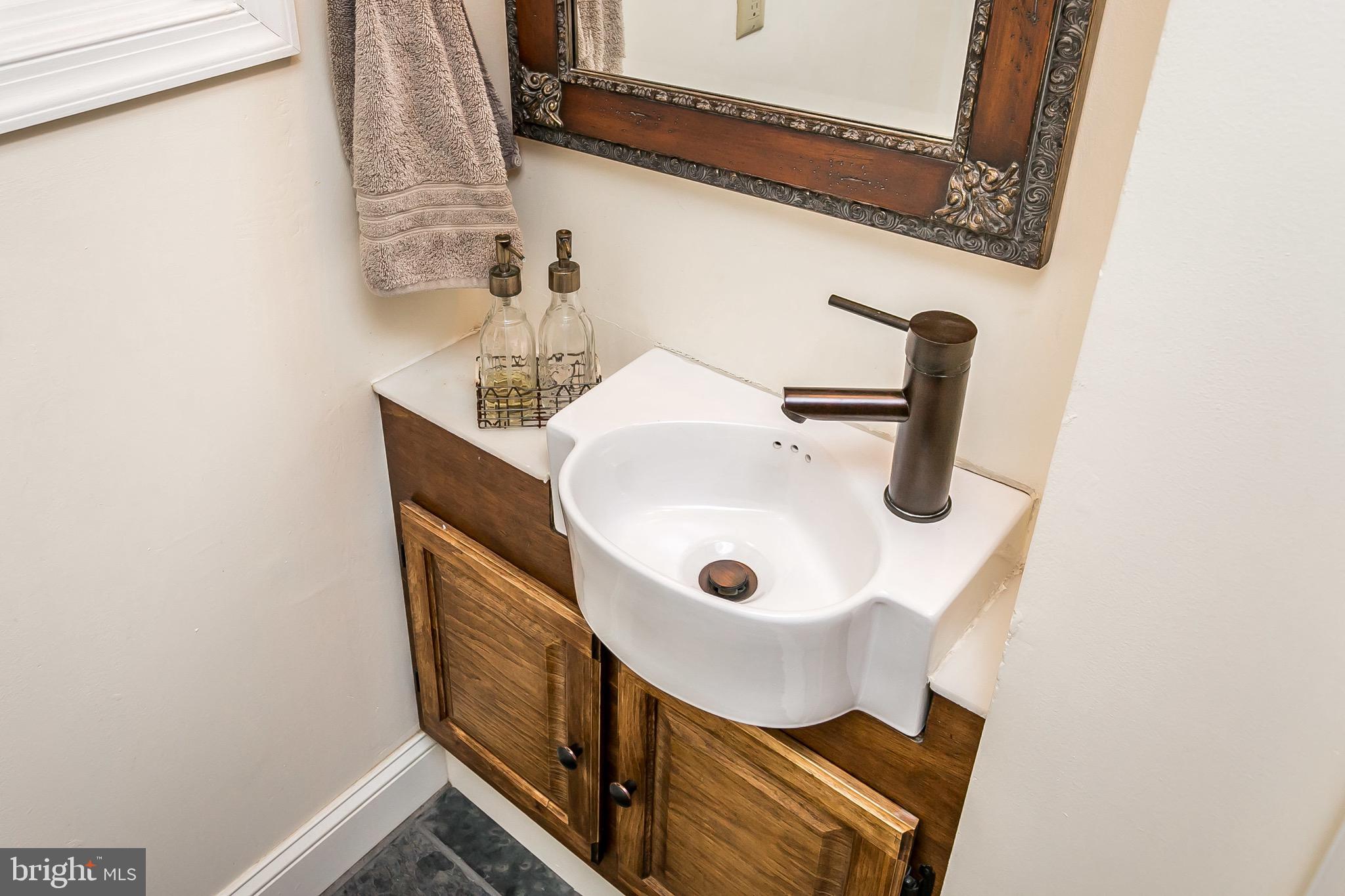 FEDERAL HILL HISTORIC DISTRICT - Residential Lease