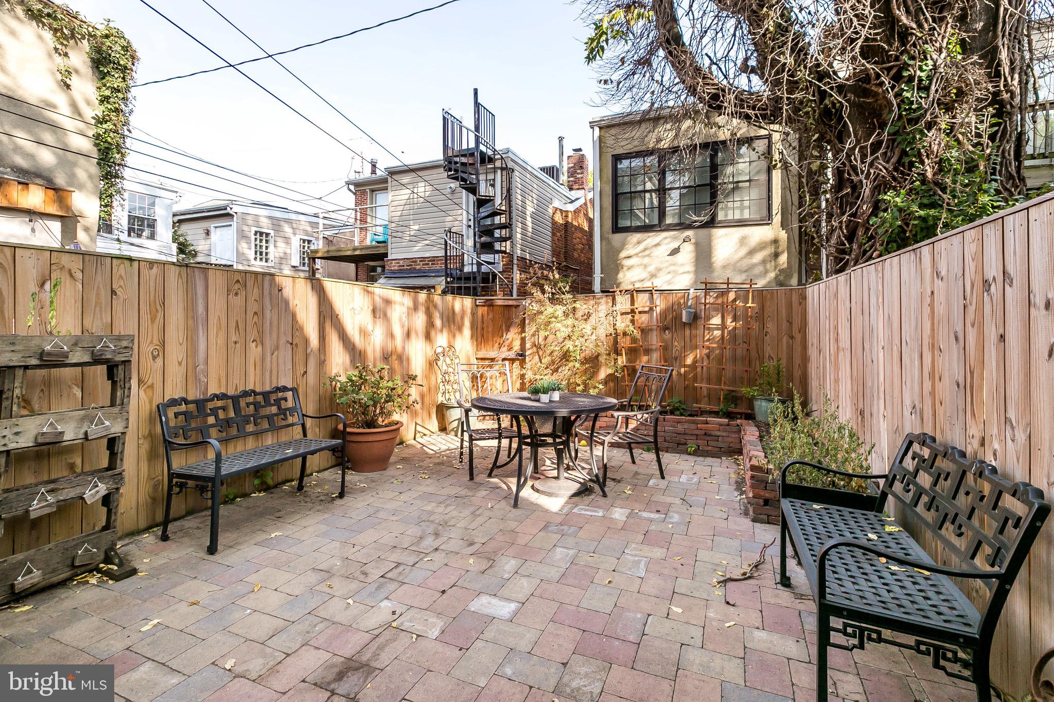 FEDERAL HILL HISTORIC DISTRICT - Residential Lease