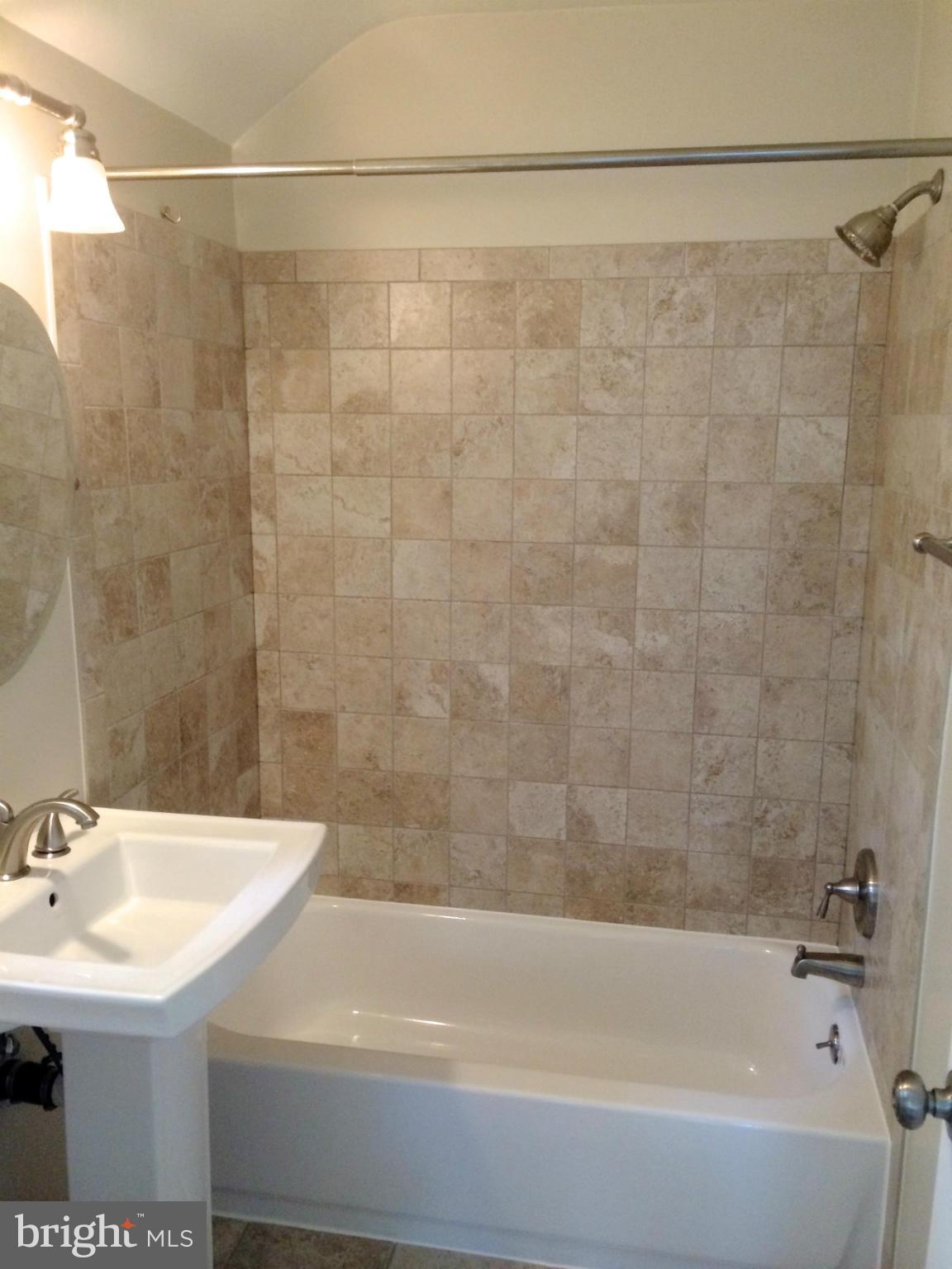 ARLINGTON FOREST - Residential Lease