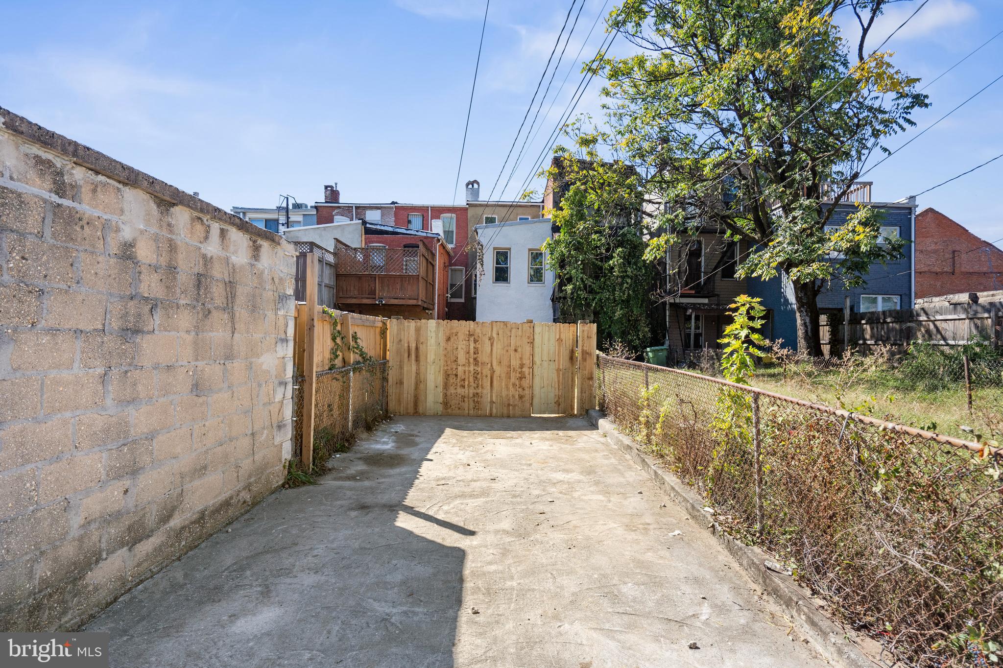 RESERVOIR HILL - Residential