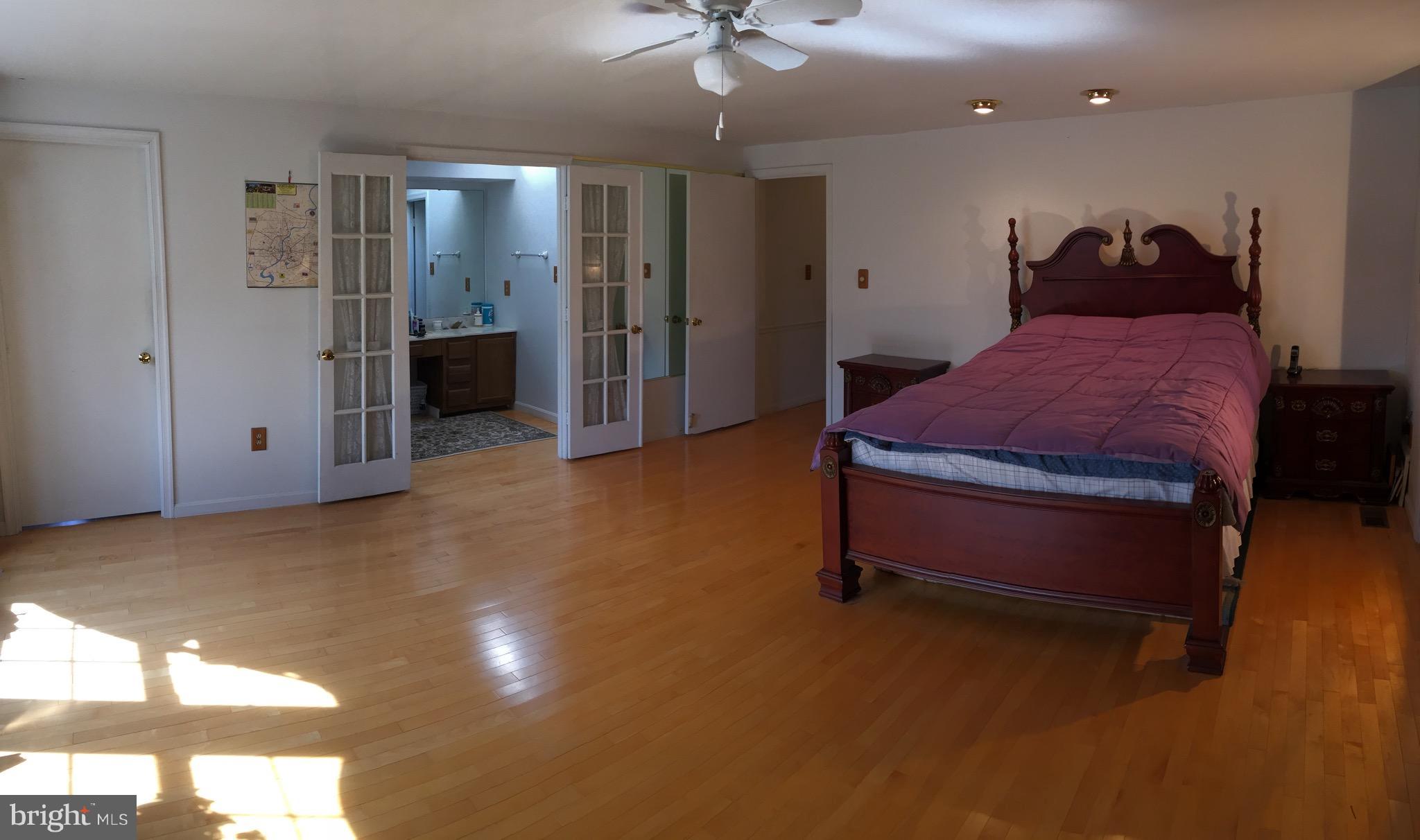 DERWOOD STATION - Residential Lease