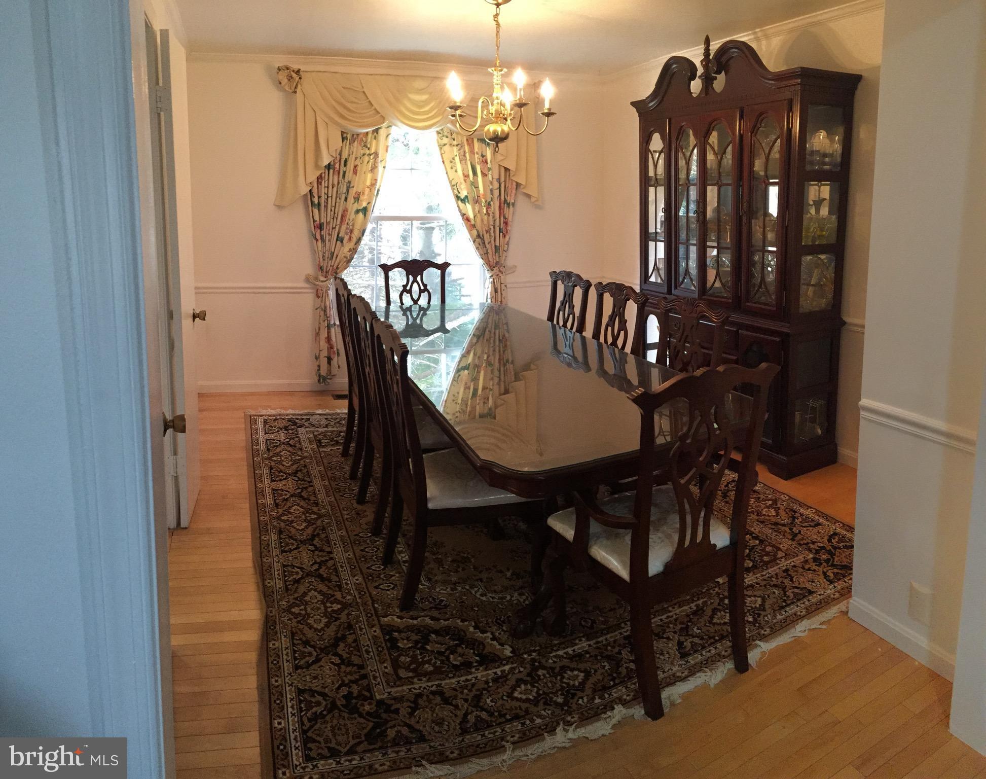 DERWOOD STATION - Residential Lease