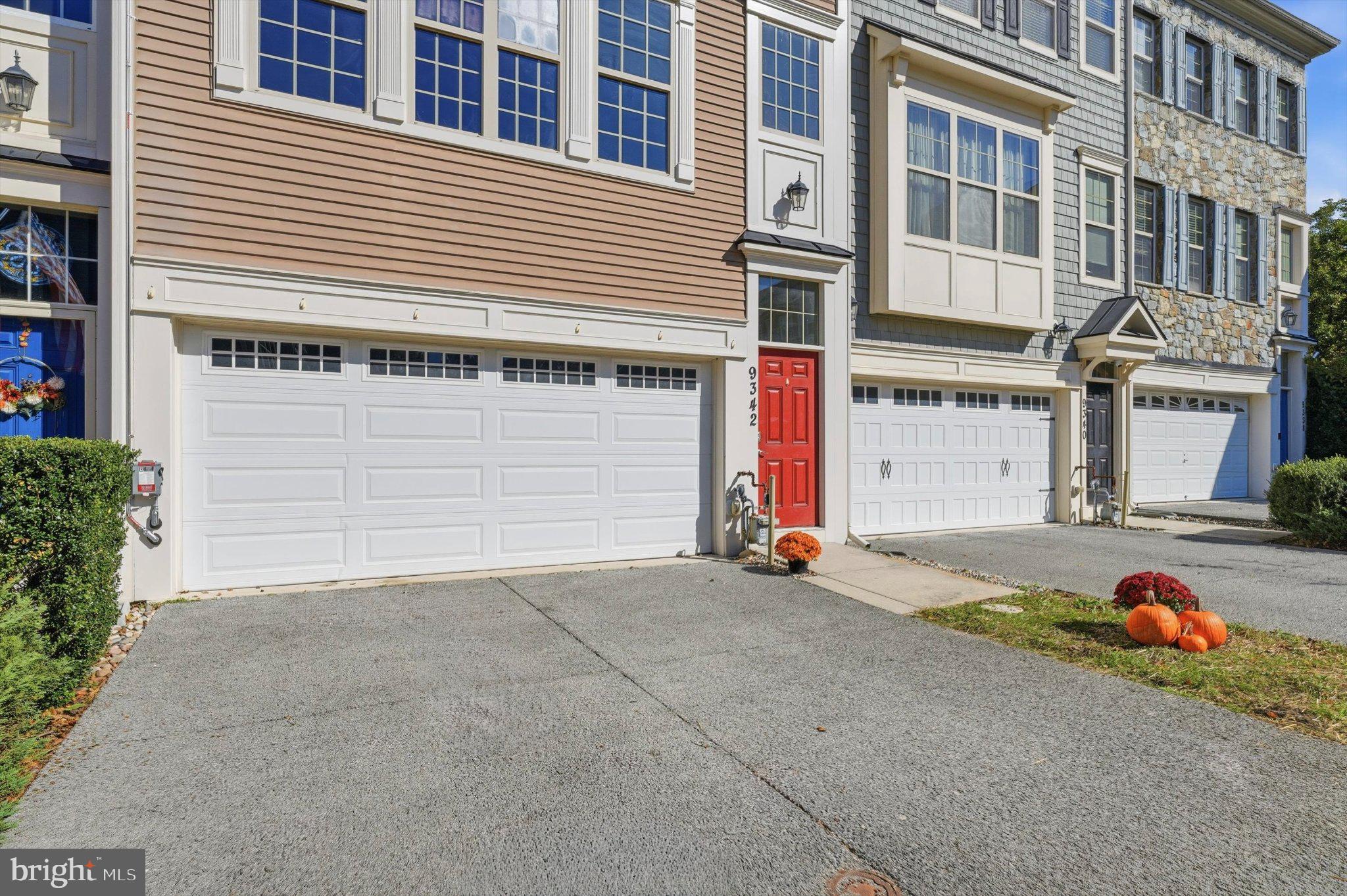 9342 ROCK RIPPLE LANE