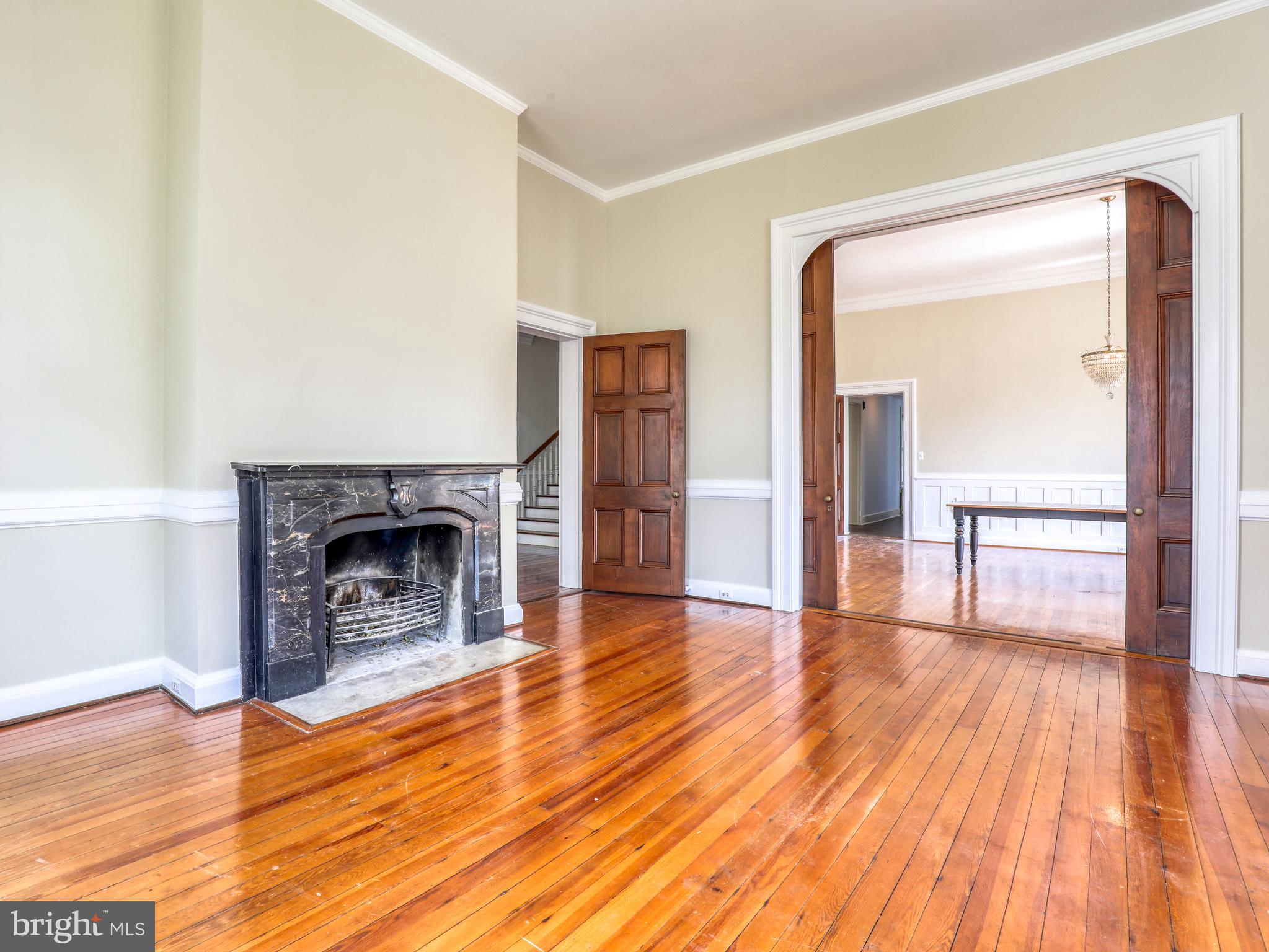 HISTORIC DOWNTOWN WINCHESTER - Residential