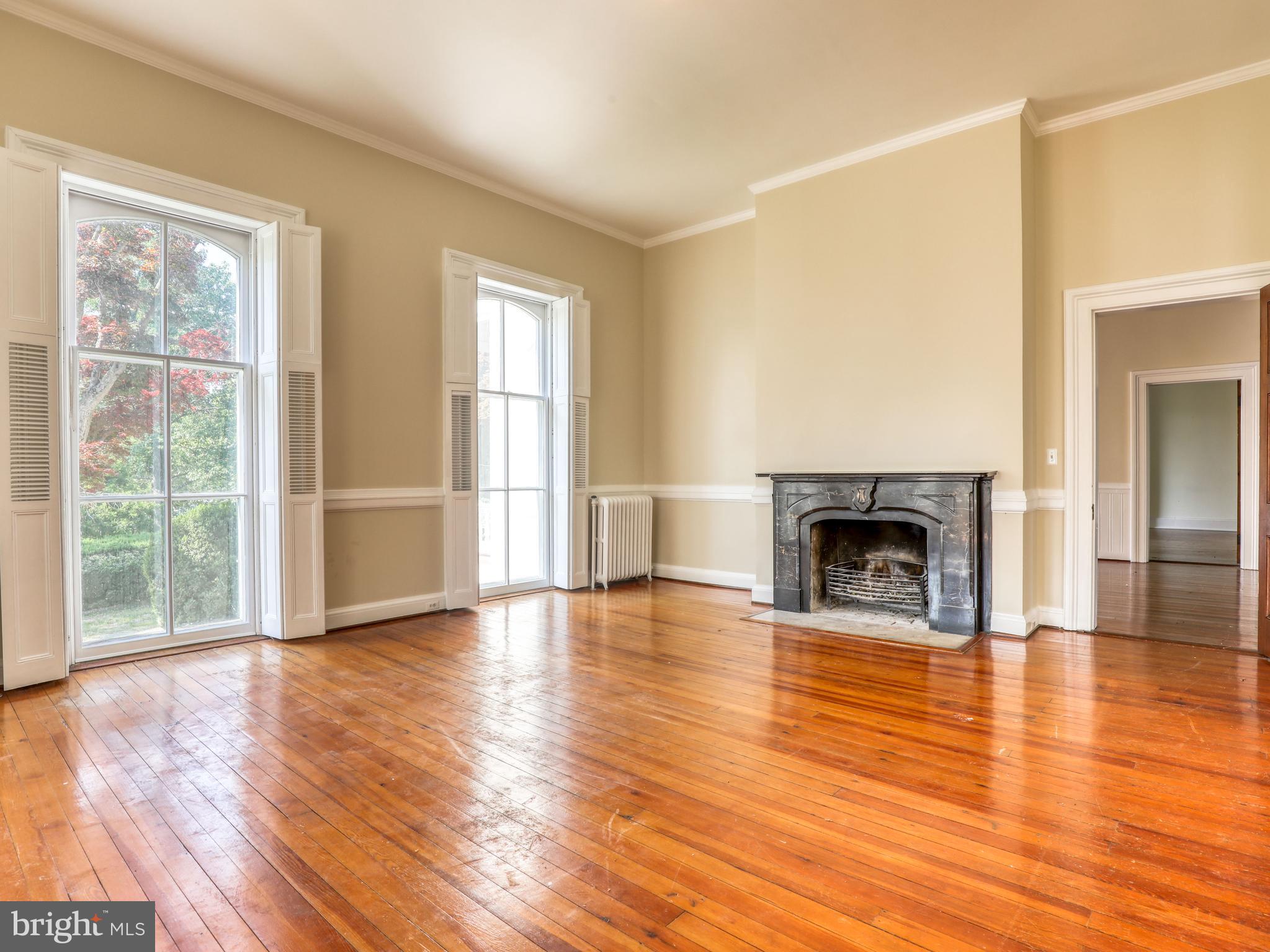 HISTORIC DOWNTOWN WINCHESTER - Residential