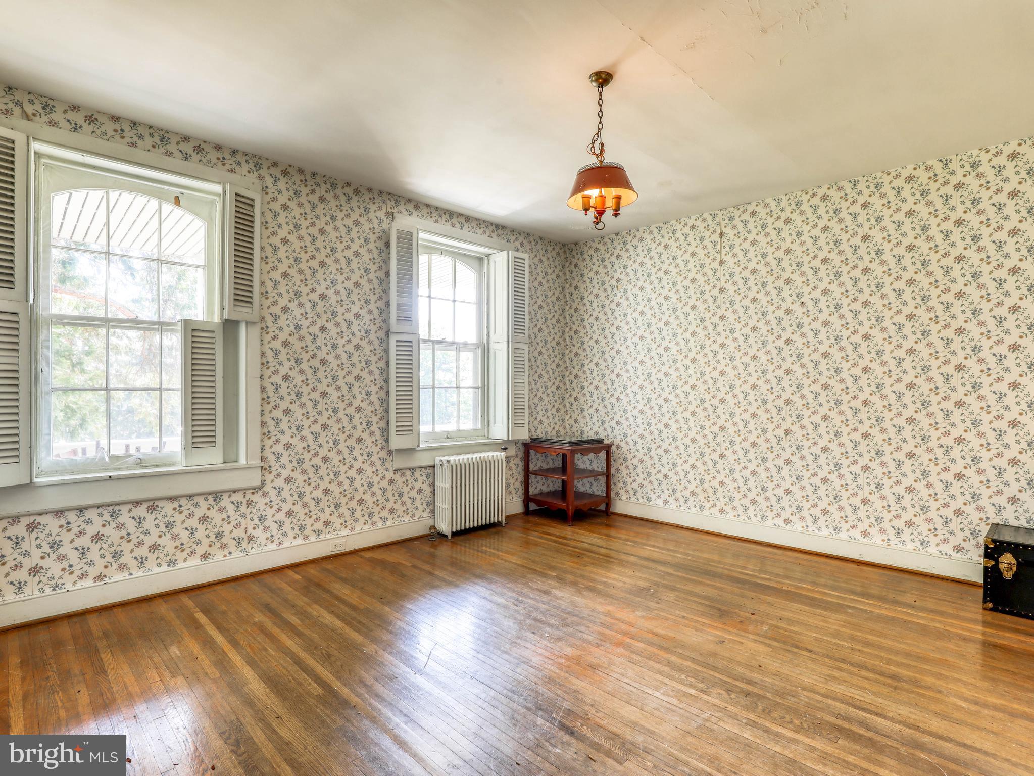 HISTORIC DOWNTOWN WINCHESTER - Residential