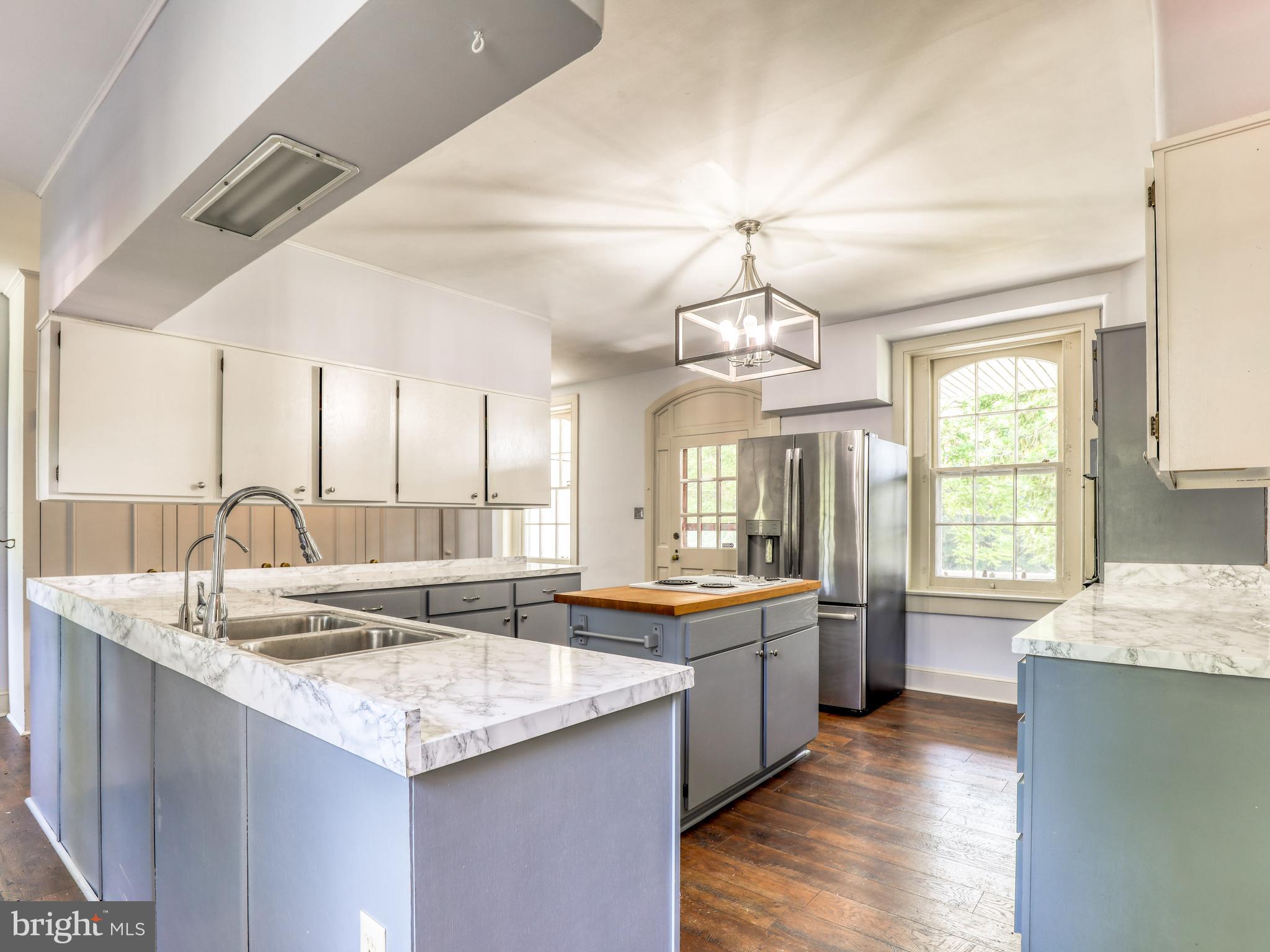 HISTORIC DOWNTOWN WINCHESTER - Residential