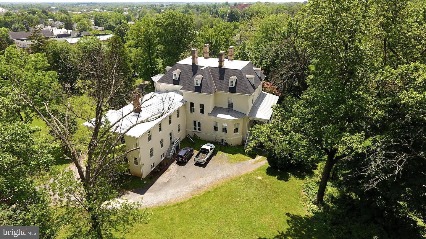 HISTORIC DOWNTOWN WINCHESTER - Residential