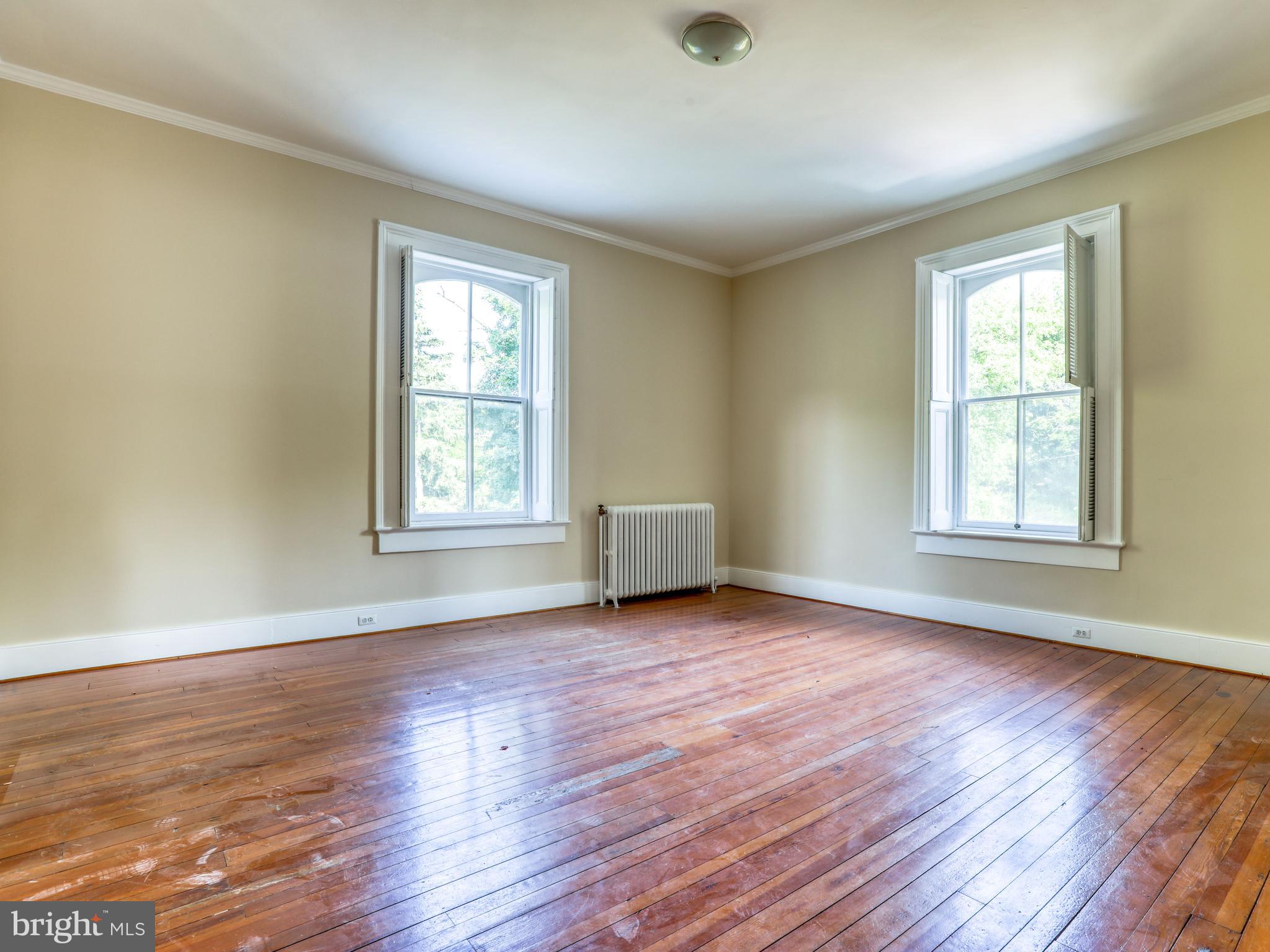 HISTORIC DOWNTOWN WINCHESTER - Residential