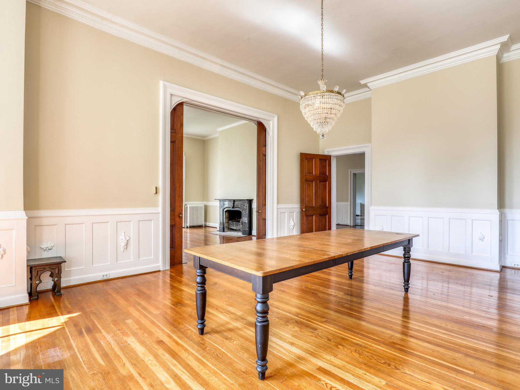 HISTORIC DOWNTOWN WINCHESTER - Residential