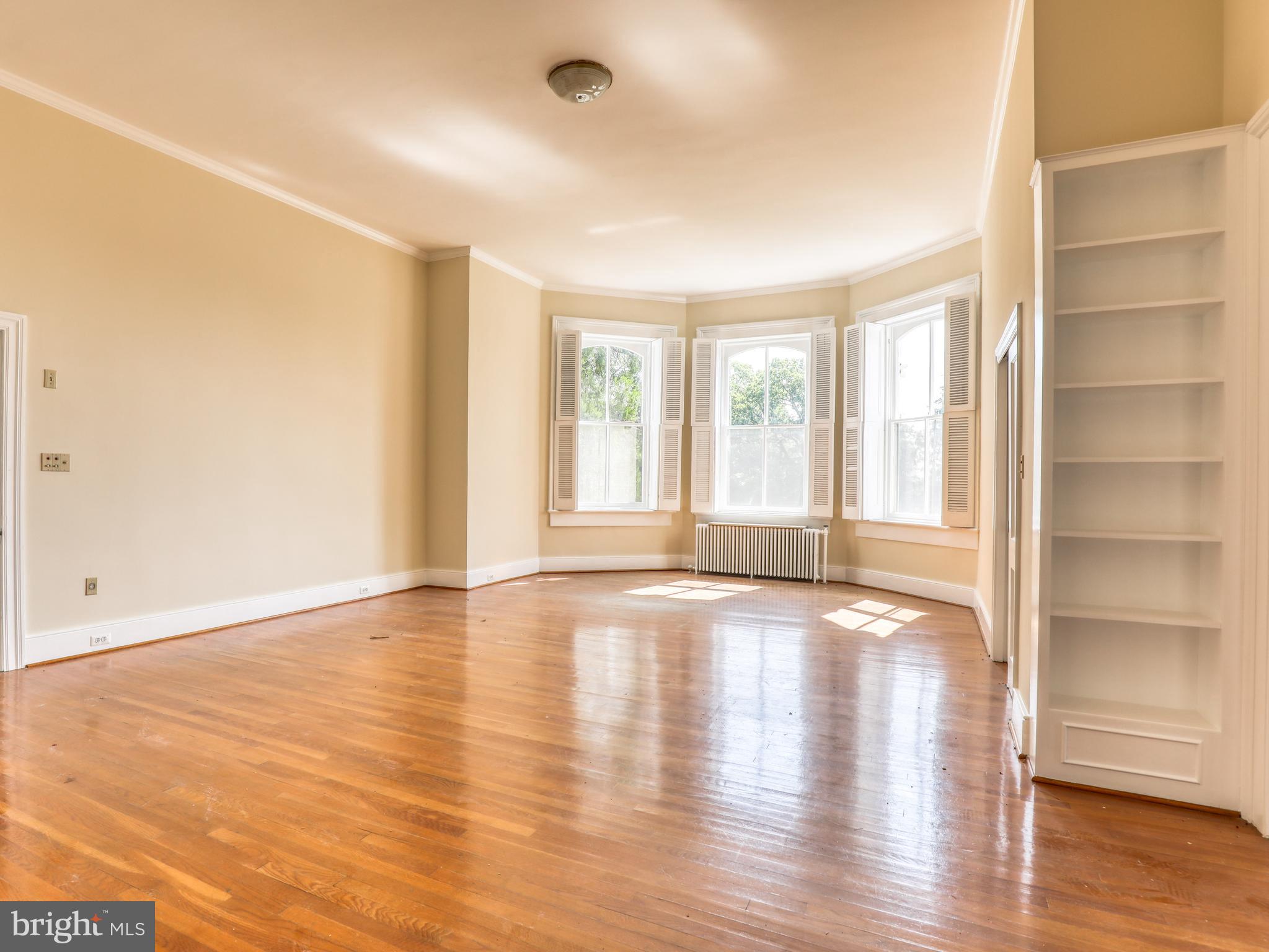 HISTORIC DOWNTOWN WINCHESTER - Residential