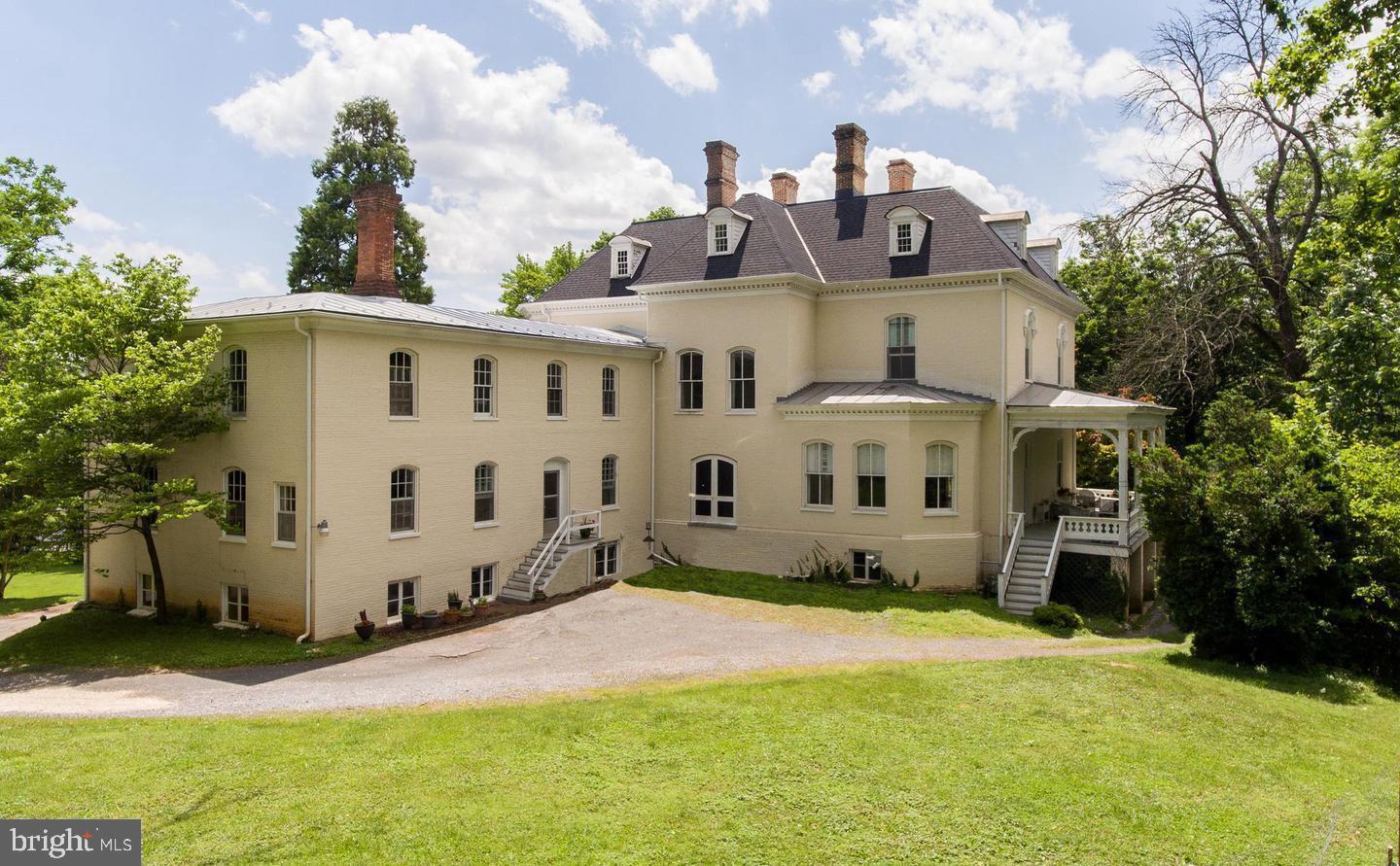 HISTORIC DOWNTOWN WINCHESTER - Residential