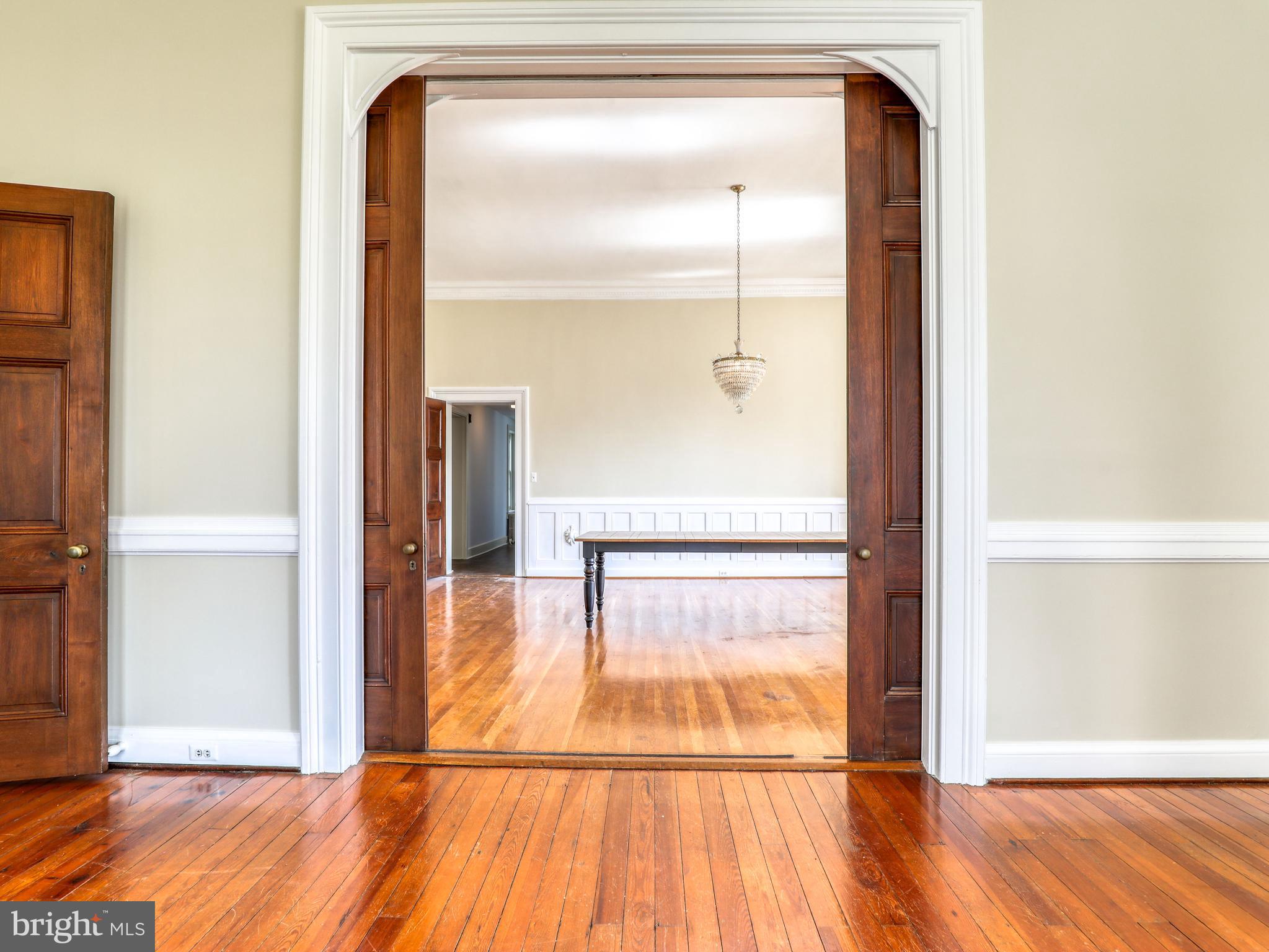 HISTORIC DOWNTOWN WINCHESTER - Residential