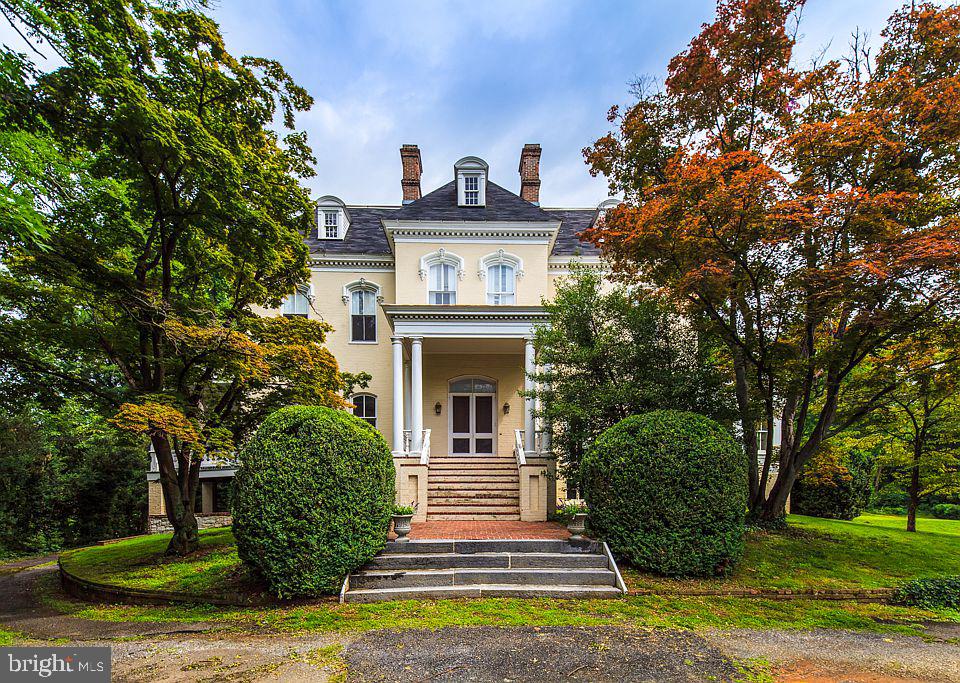 HISTORIC DOWNTOWN WINCHESTER - Residential