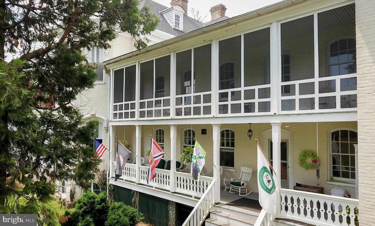 HISTORIC DOWNTOWN WINCHESTER - Residential