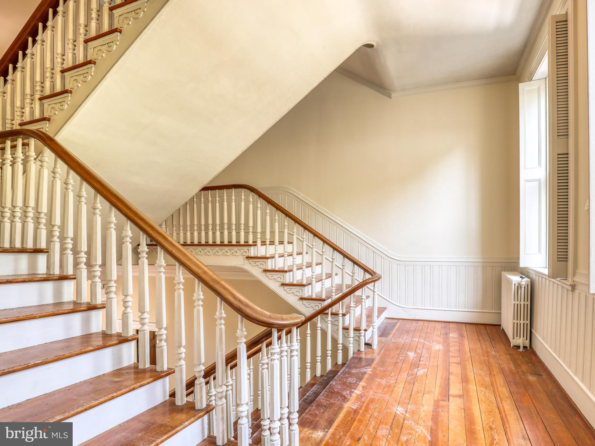 HISTORIC DOWNTOWN WINCHESTER - Residential