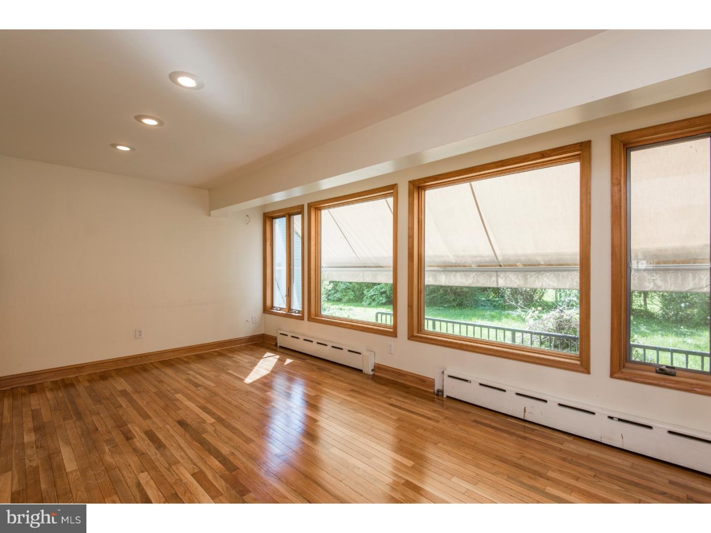 WYNNEWOOD - Residential