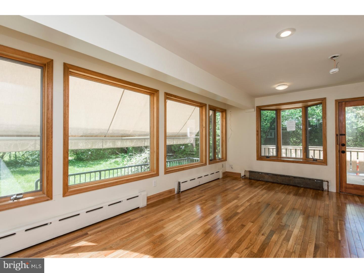 WYNNEWOOD - Residential