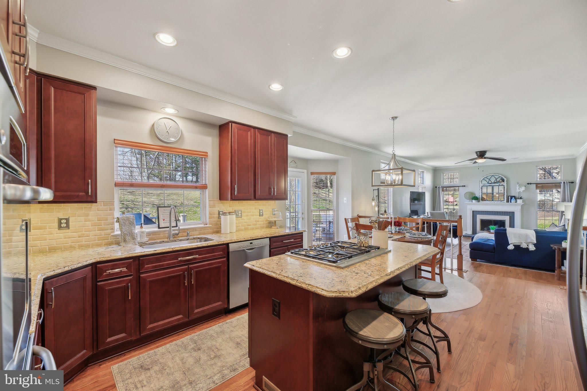 KINGS BRIDGE - Residential