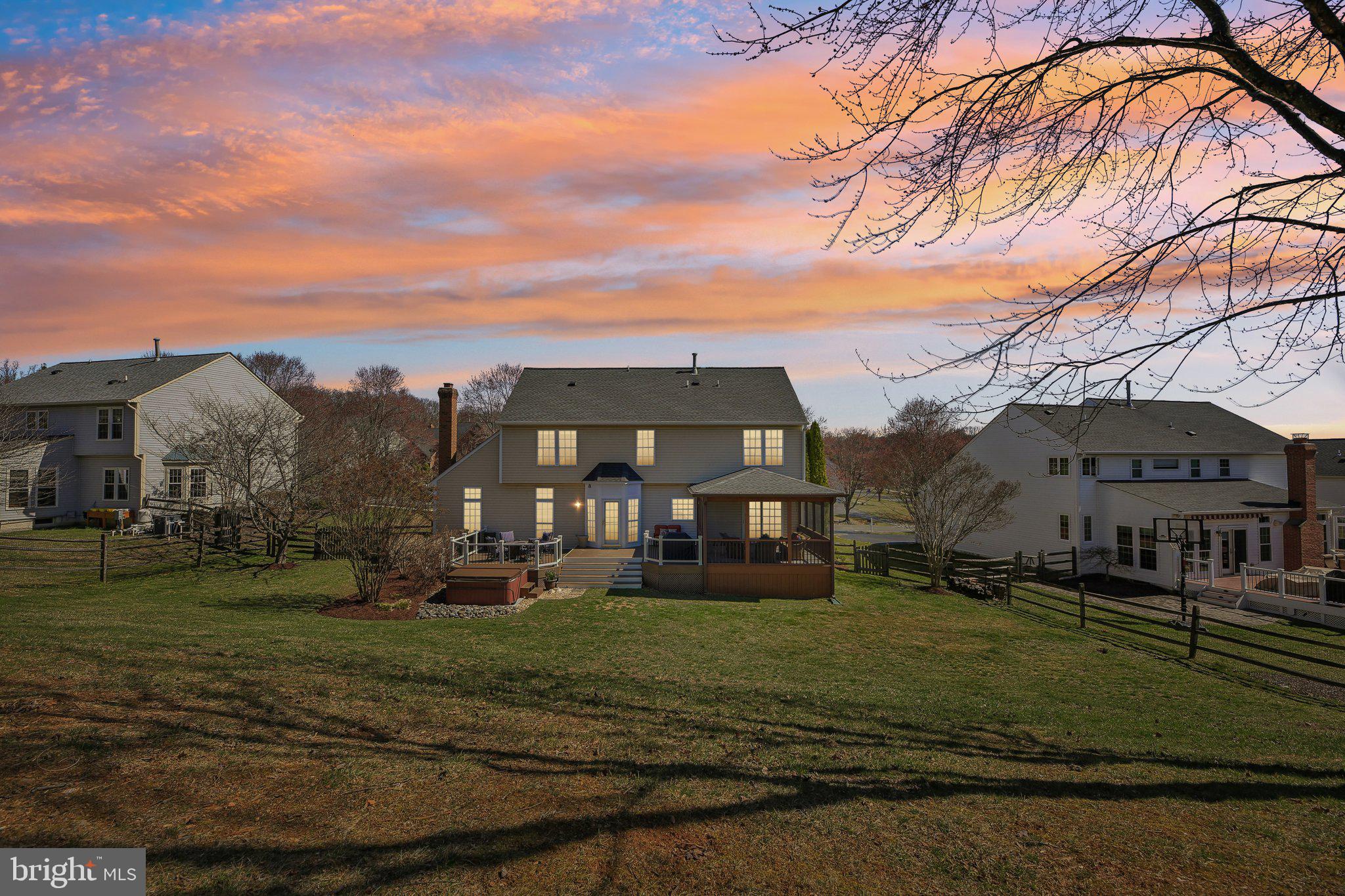 KINGS BRIDGE - Residential