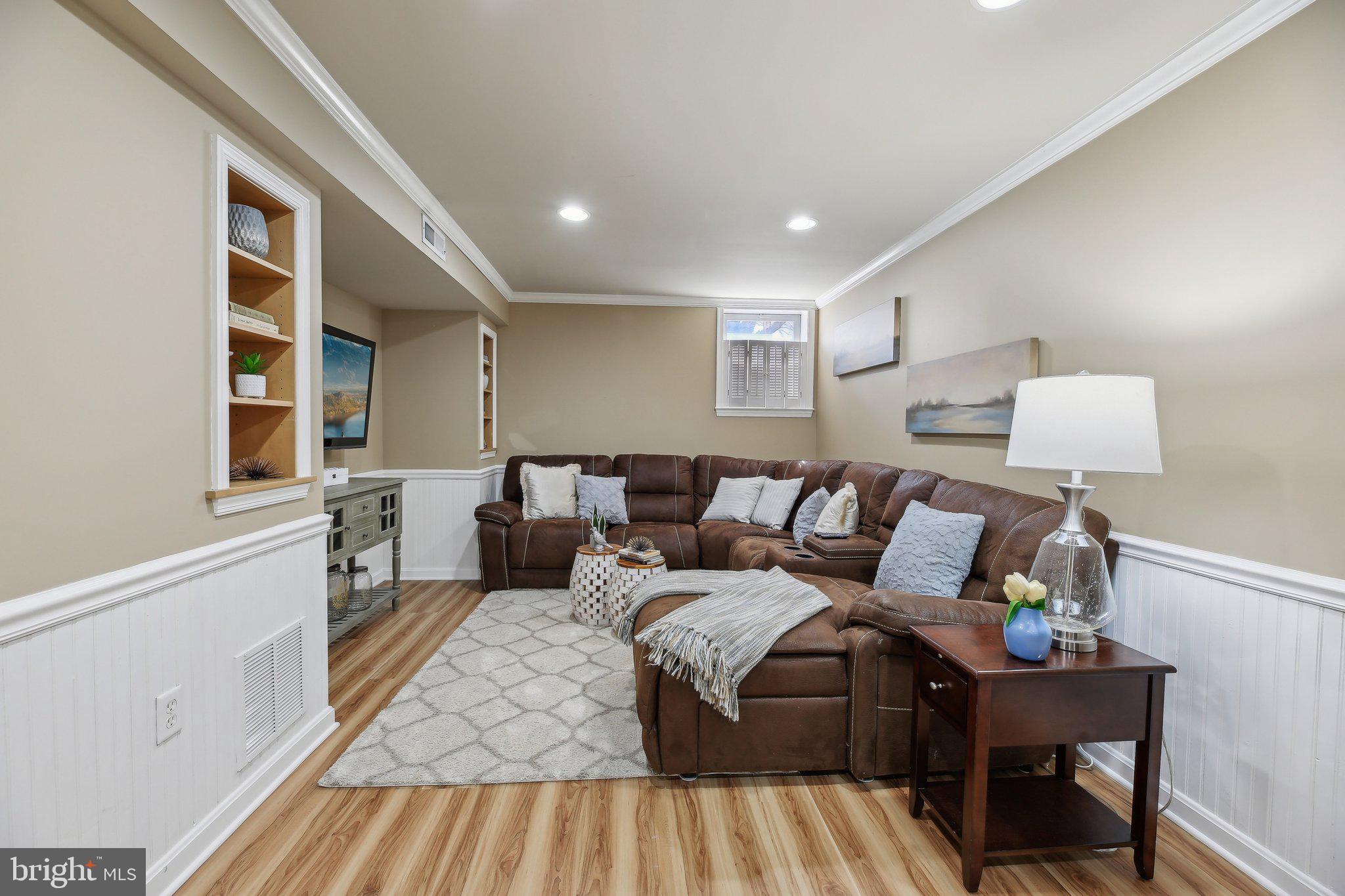 KINGS BRIDGE - Residential