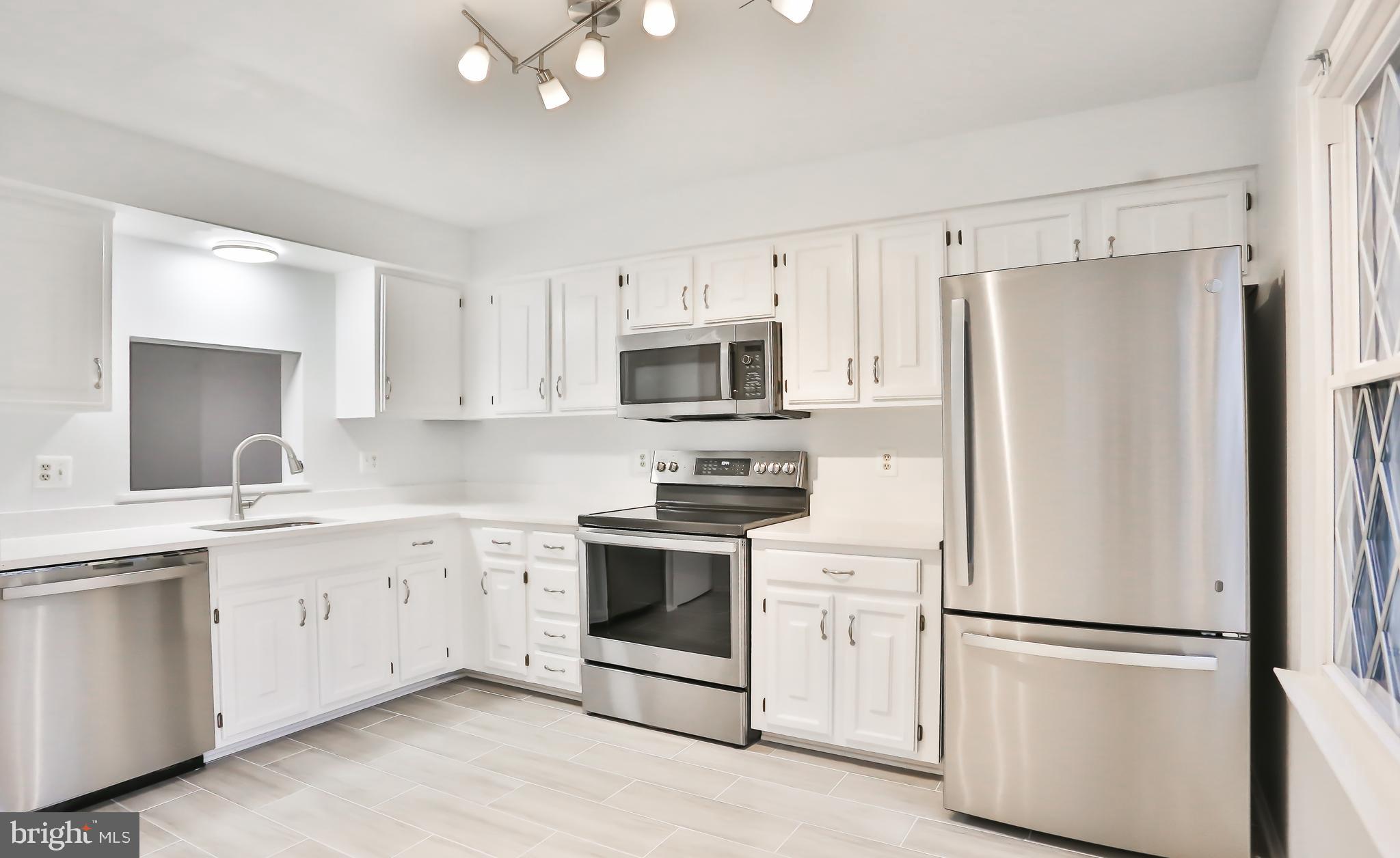 COUNTRYSIDE - Residential