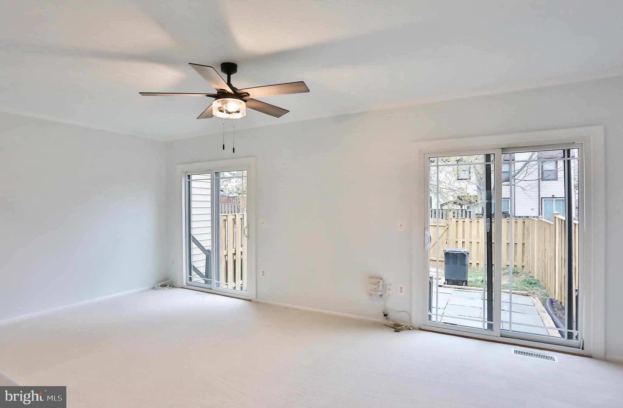 COUNTRYSIDE - Residential