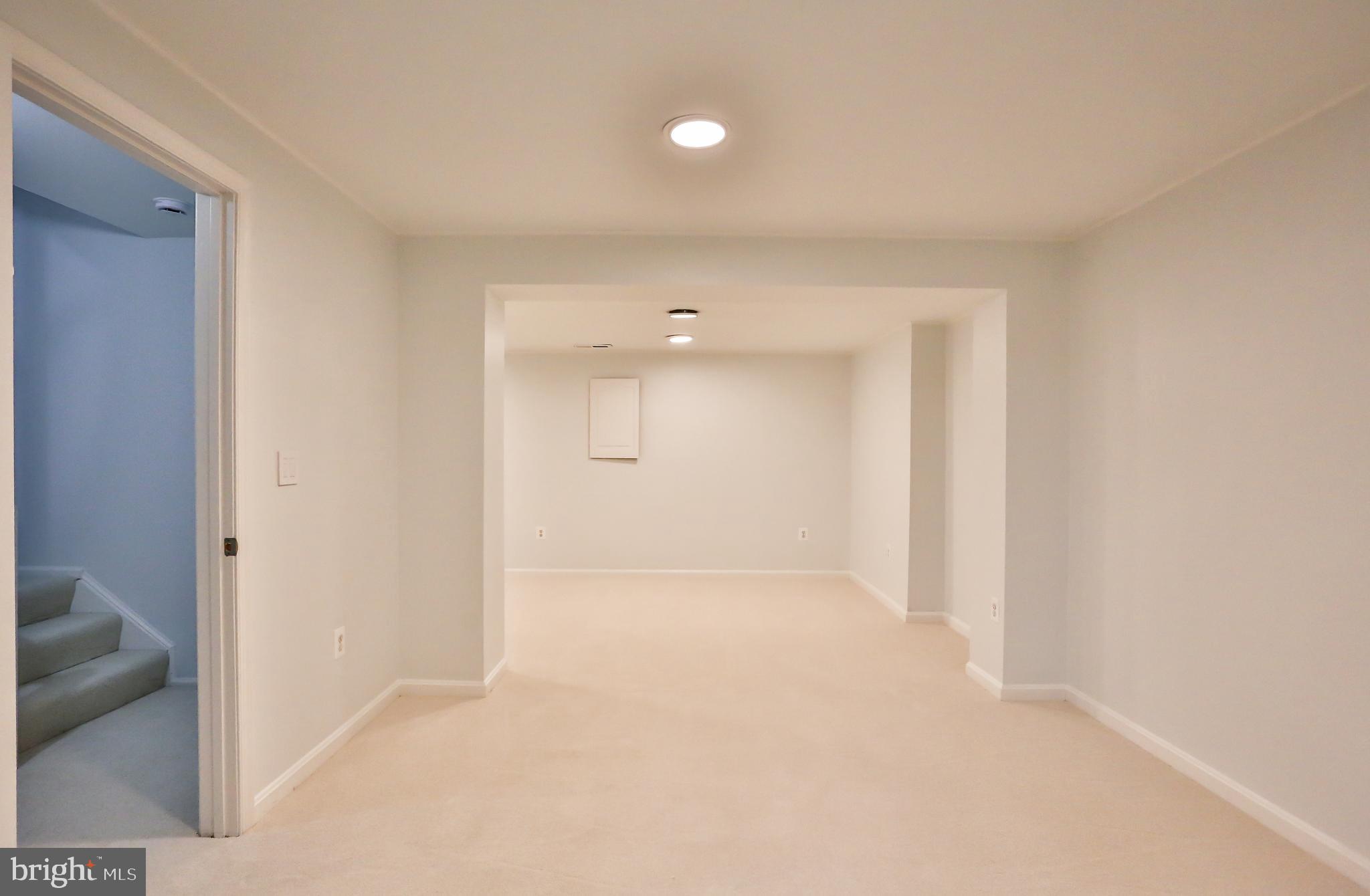 COUNTRYSIDE - Residential