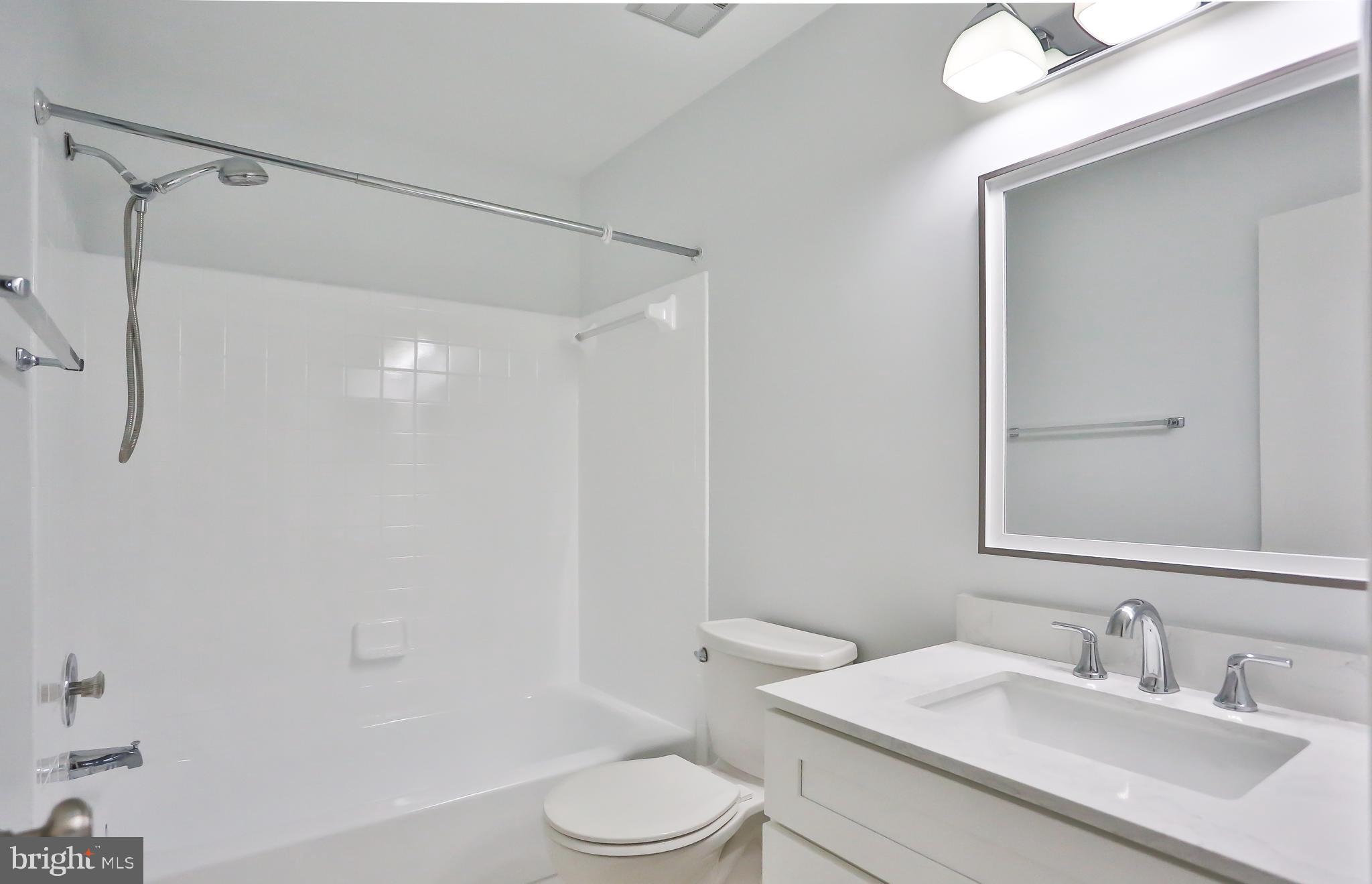 COUNTRYSIDE - Residential