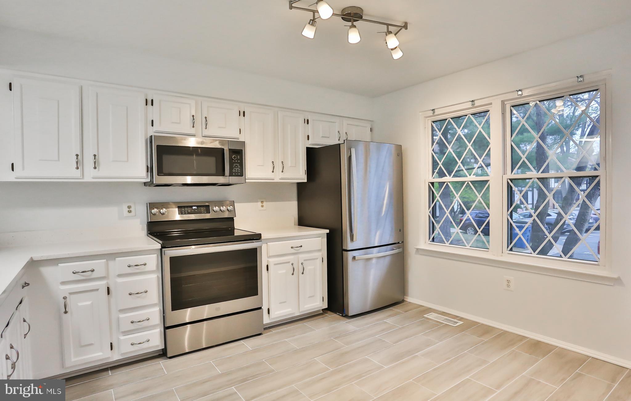 COUNTRYSIDE - Residential