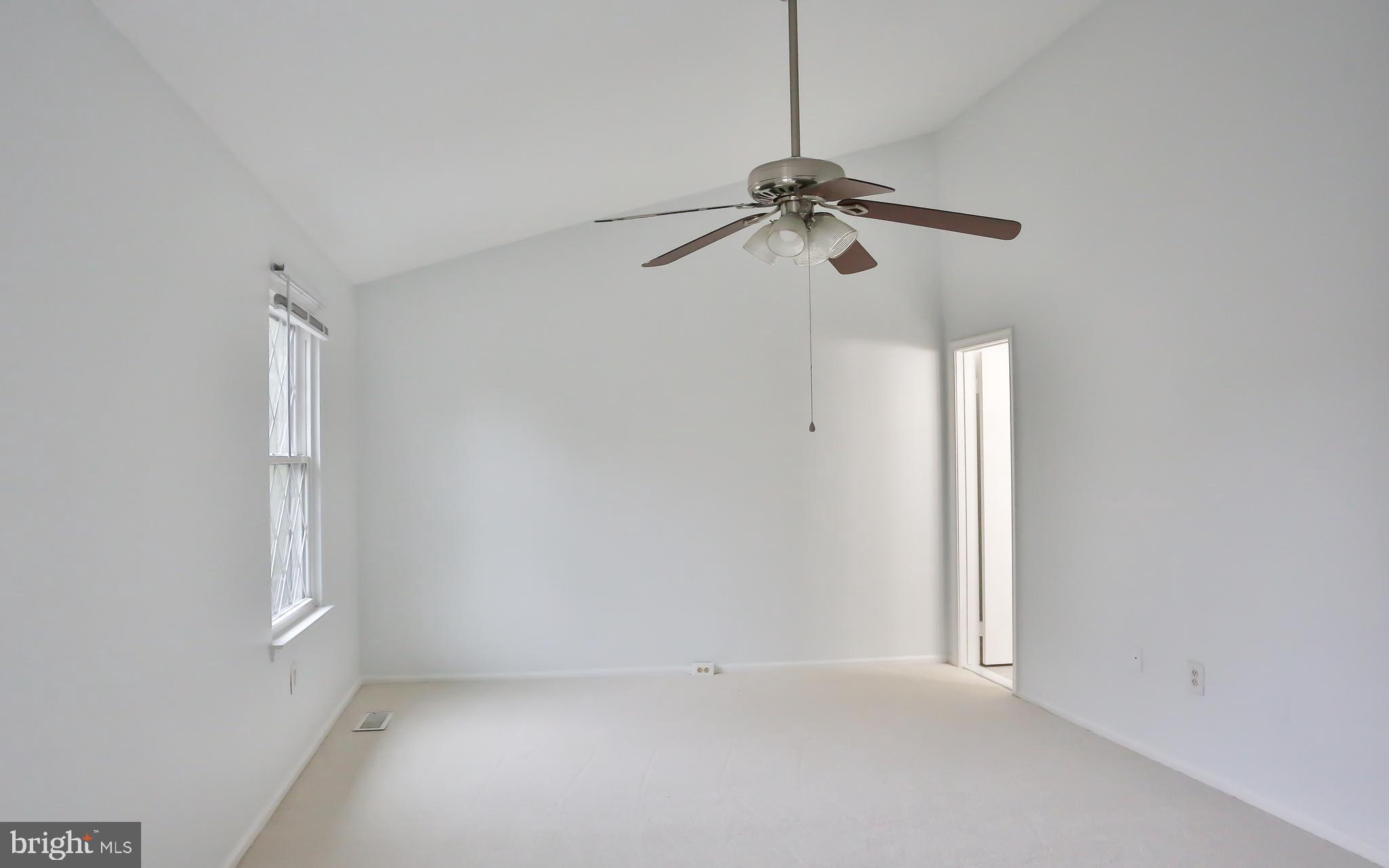 COUNTRYSIDE - Residential