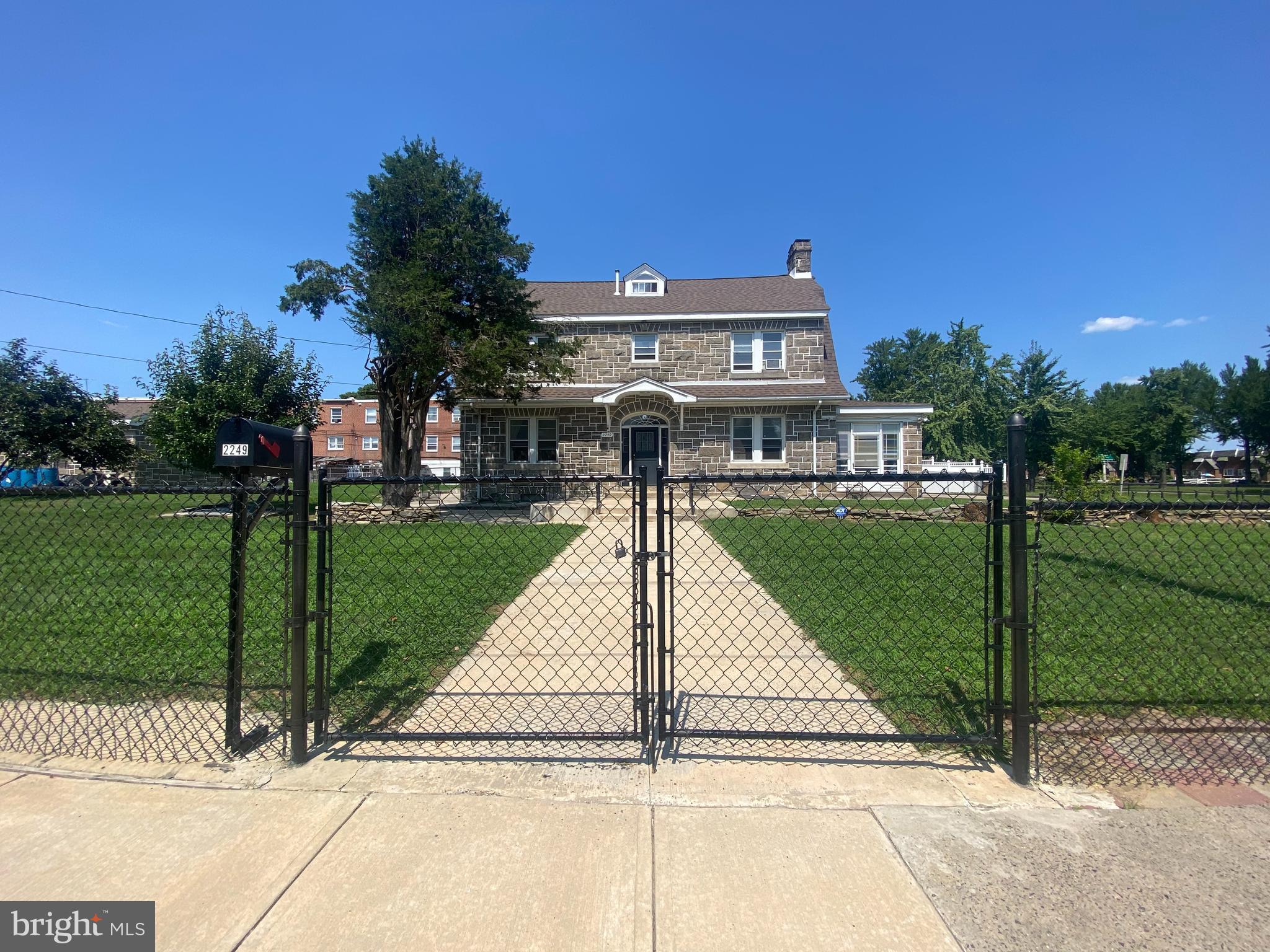 PHILADELPHIA - Residential