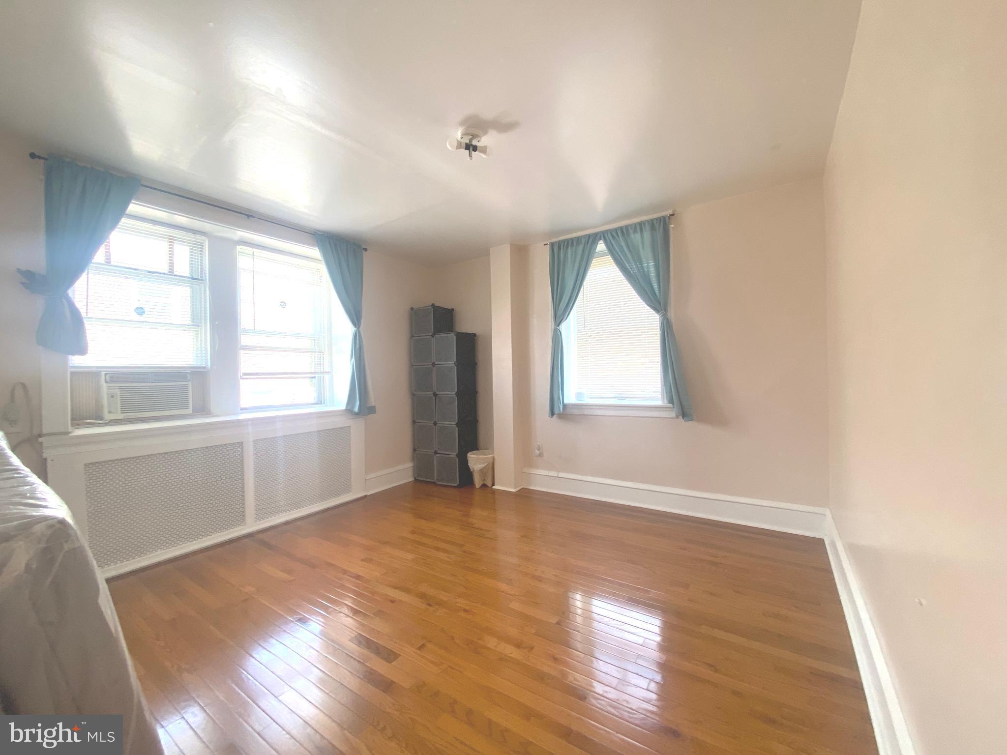 PHILADELPHIA - Residential