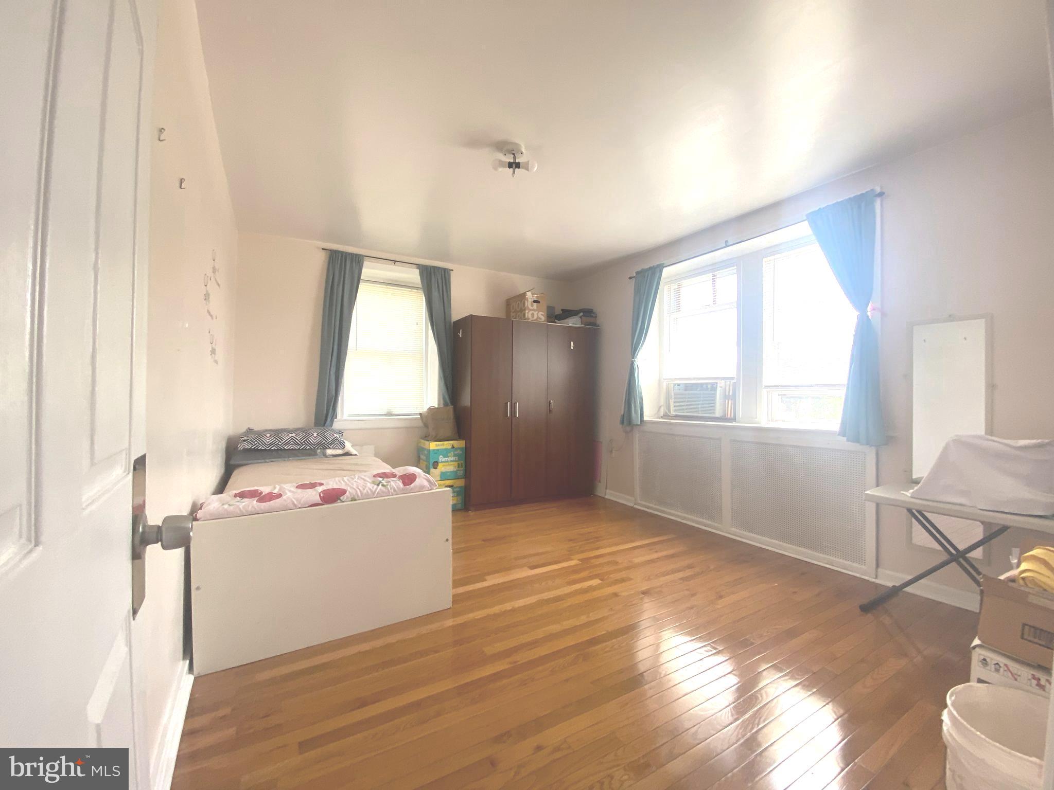 PHILADELPHIA - Residential