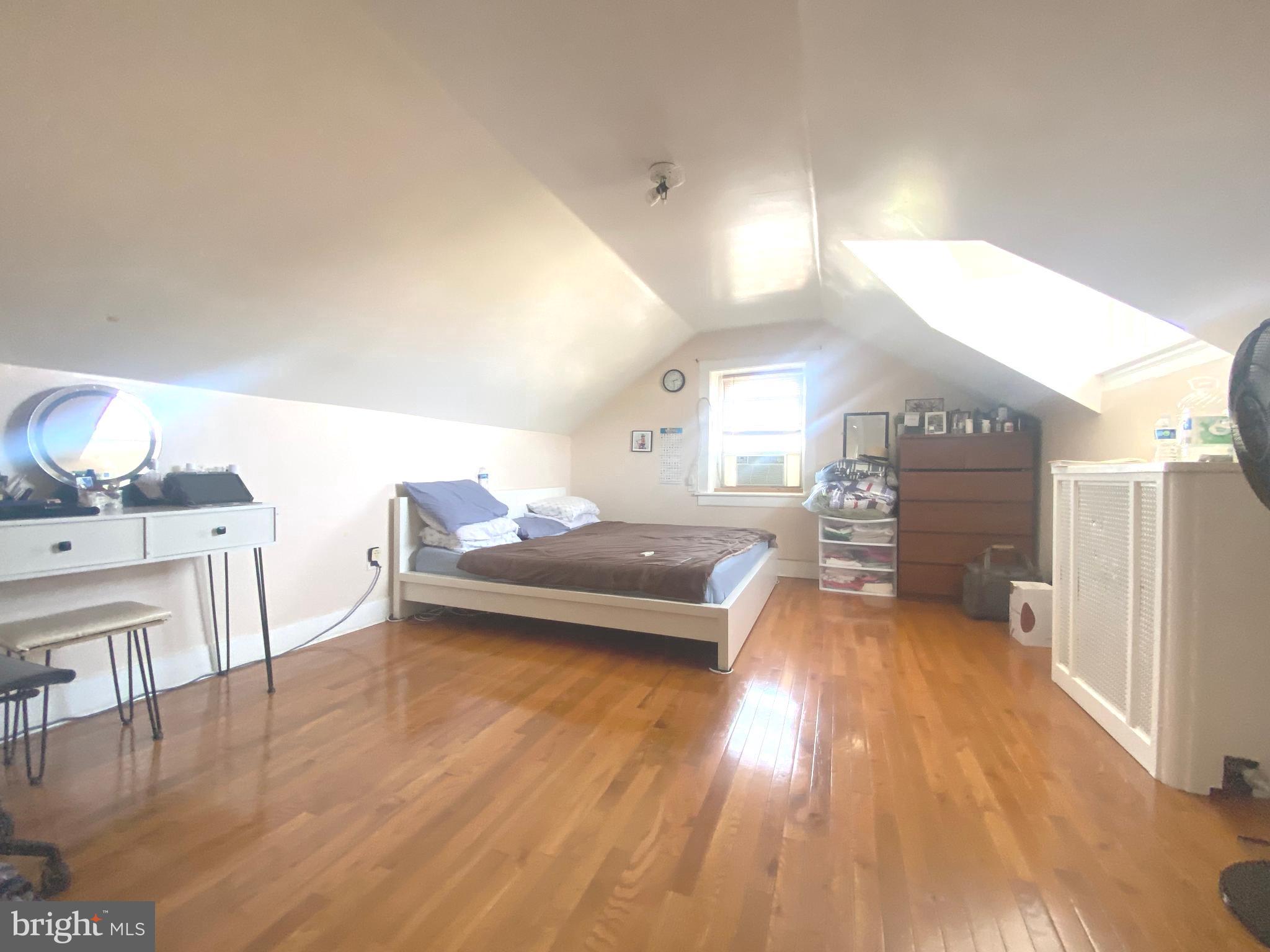 PHILADELPHIA - Residential