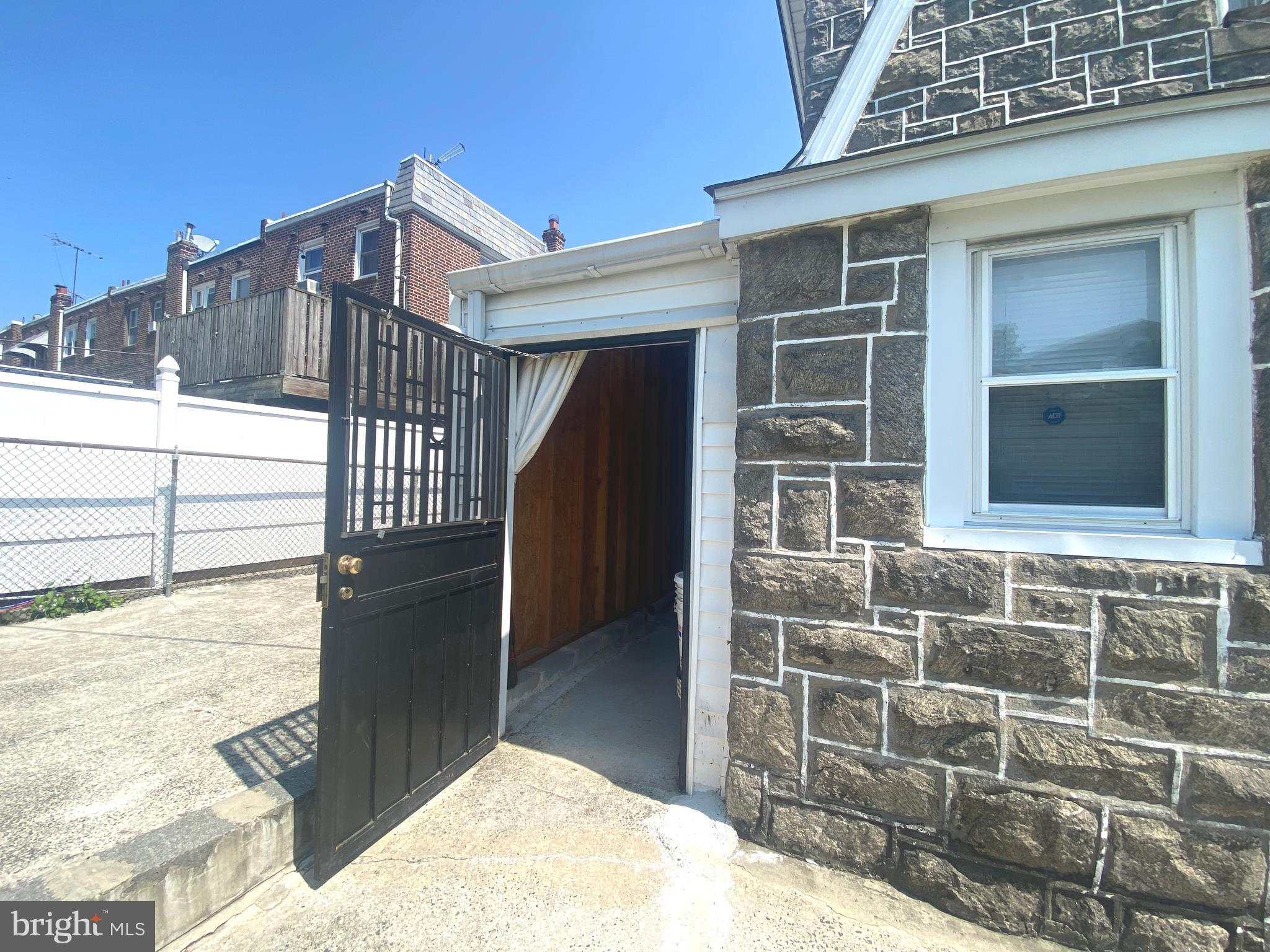 PHILADELPHIA - Residential