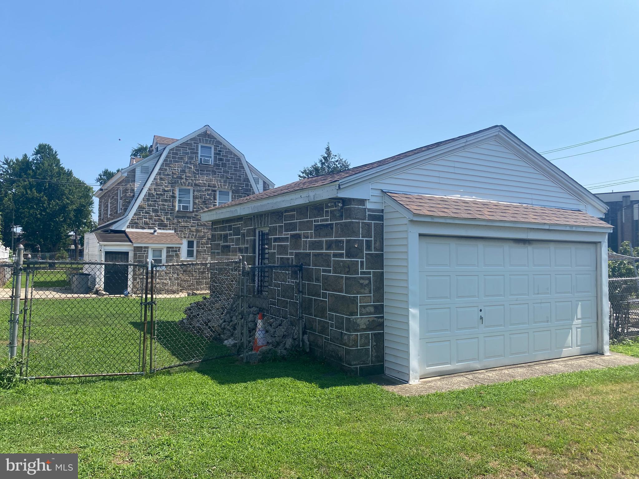 PHILADELPHIA - Residential