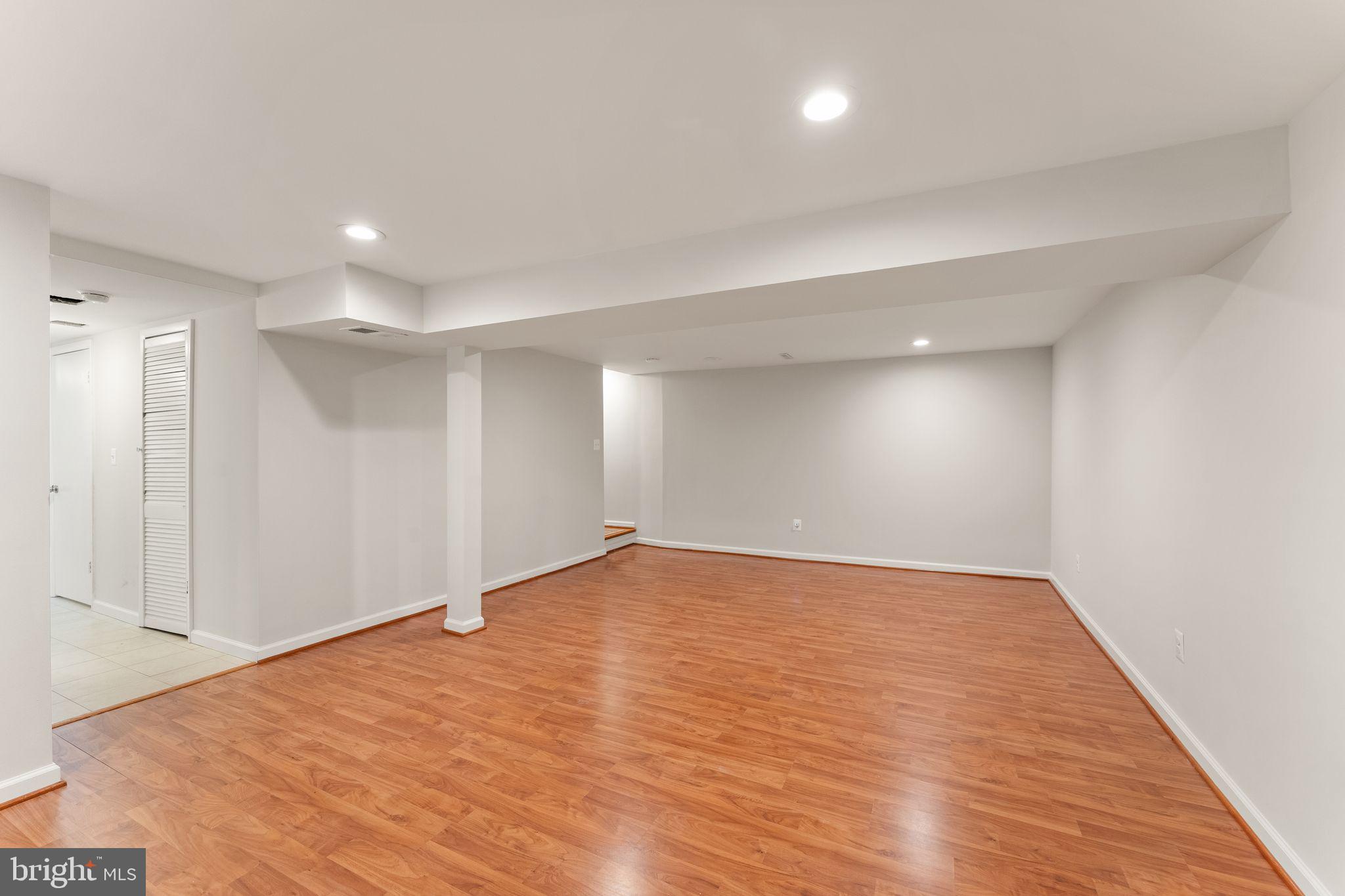 QUINCE ORCHARD VALLEY - Residential